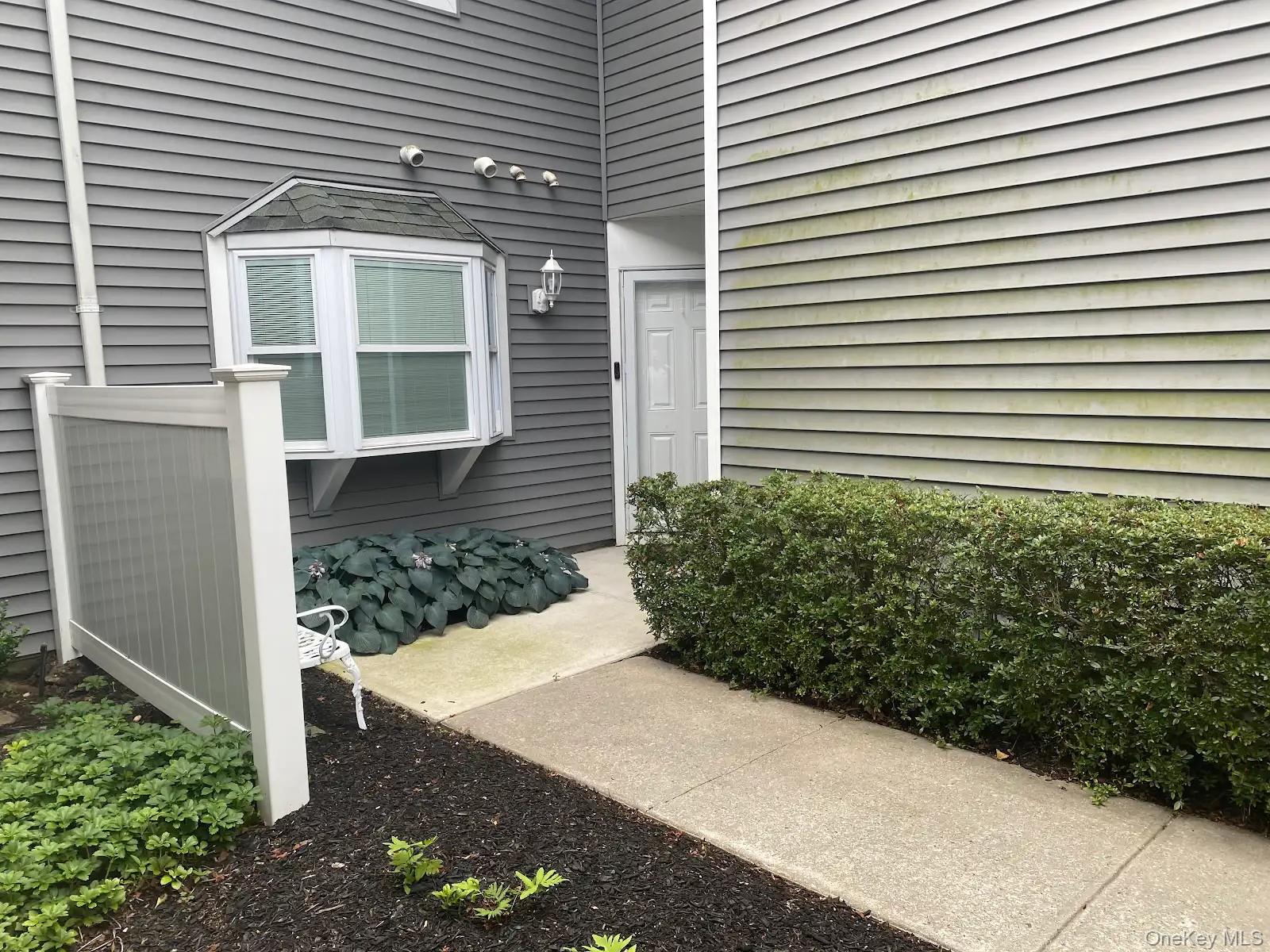 132 Captains Court Property Photo 2