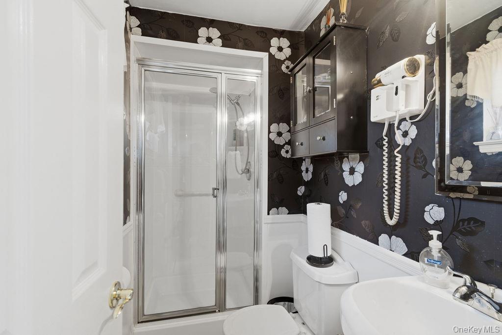 165 Meister Boulevard Property Photo 10