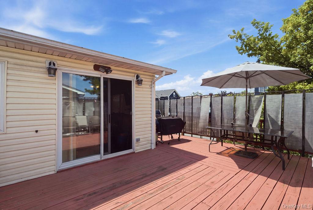 165 Meister Boulevard Property Photo 14