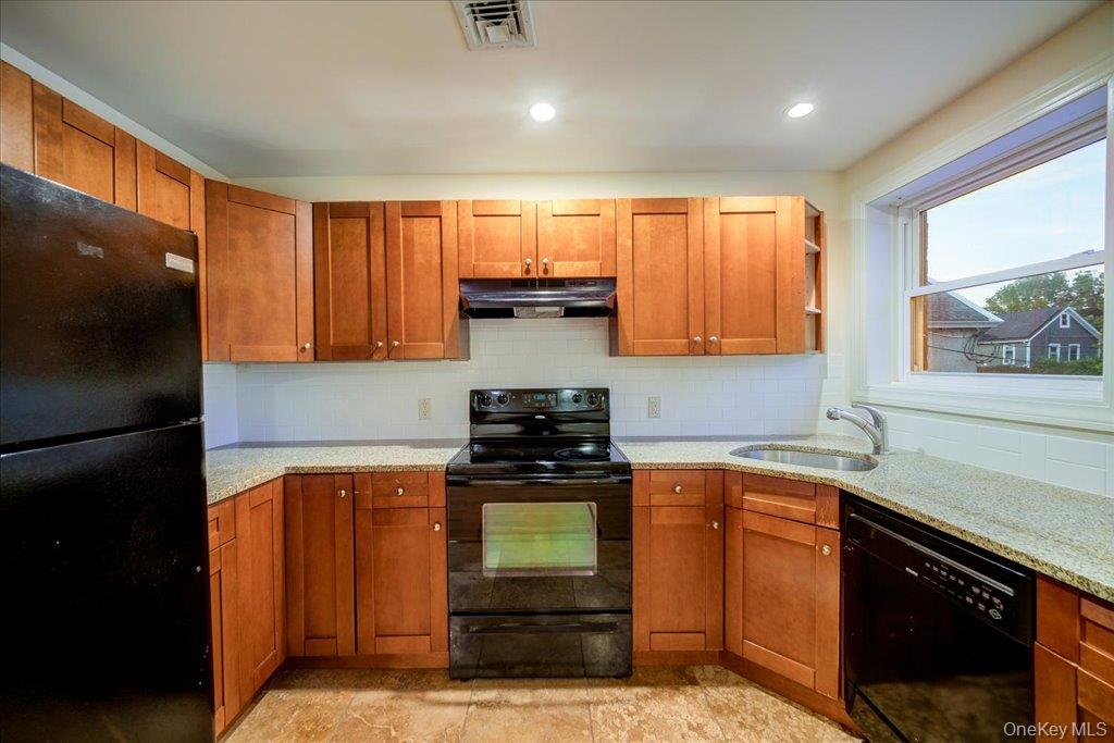 308 Main Street 2 Property Photo 5
