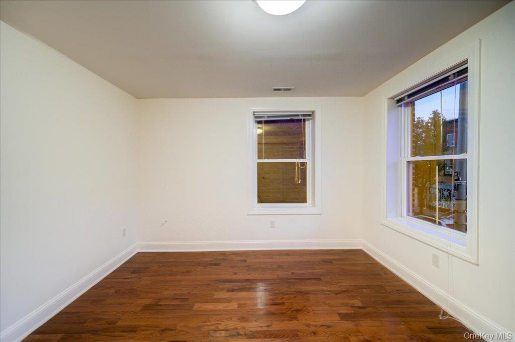 308 Main Street 2 Property Photo 7