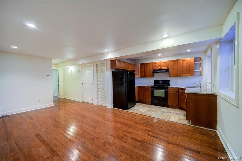 308 Main Street 2 Property Photo 8