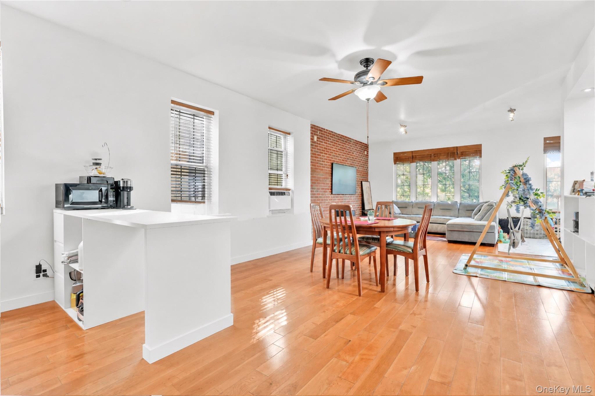 2358 23rd Street Property Photo 9