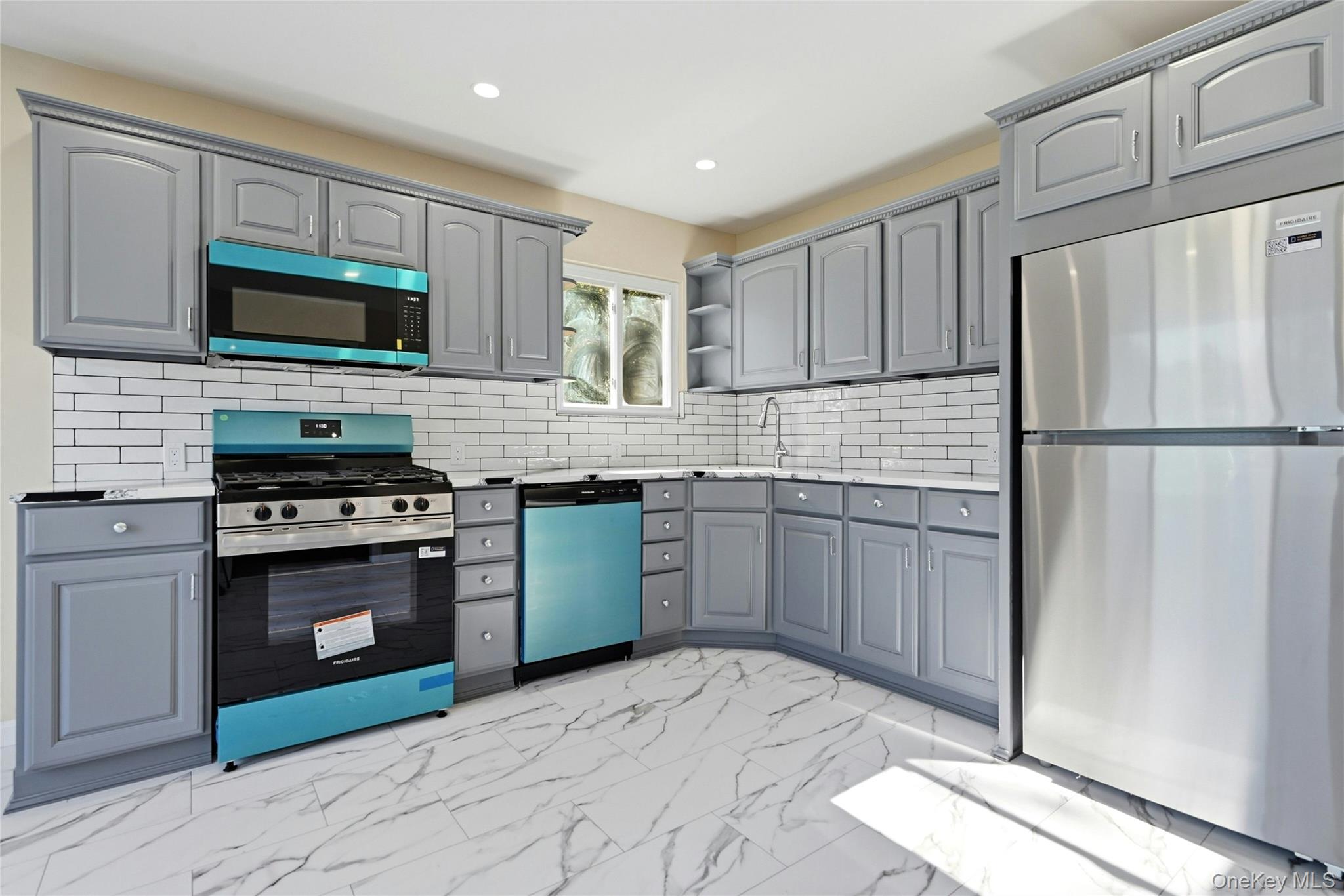 29 Henry Avenue Property Photo 2