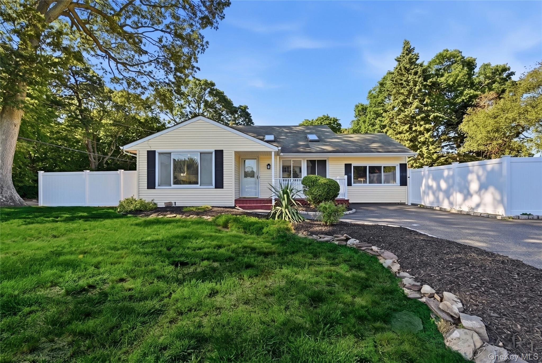 29 Henry Avenue Property Photo 4