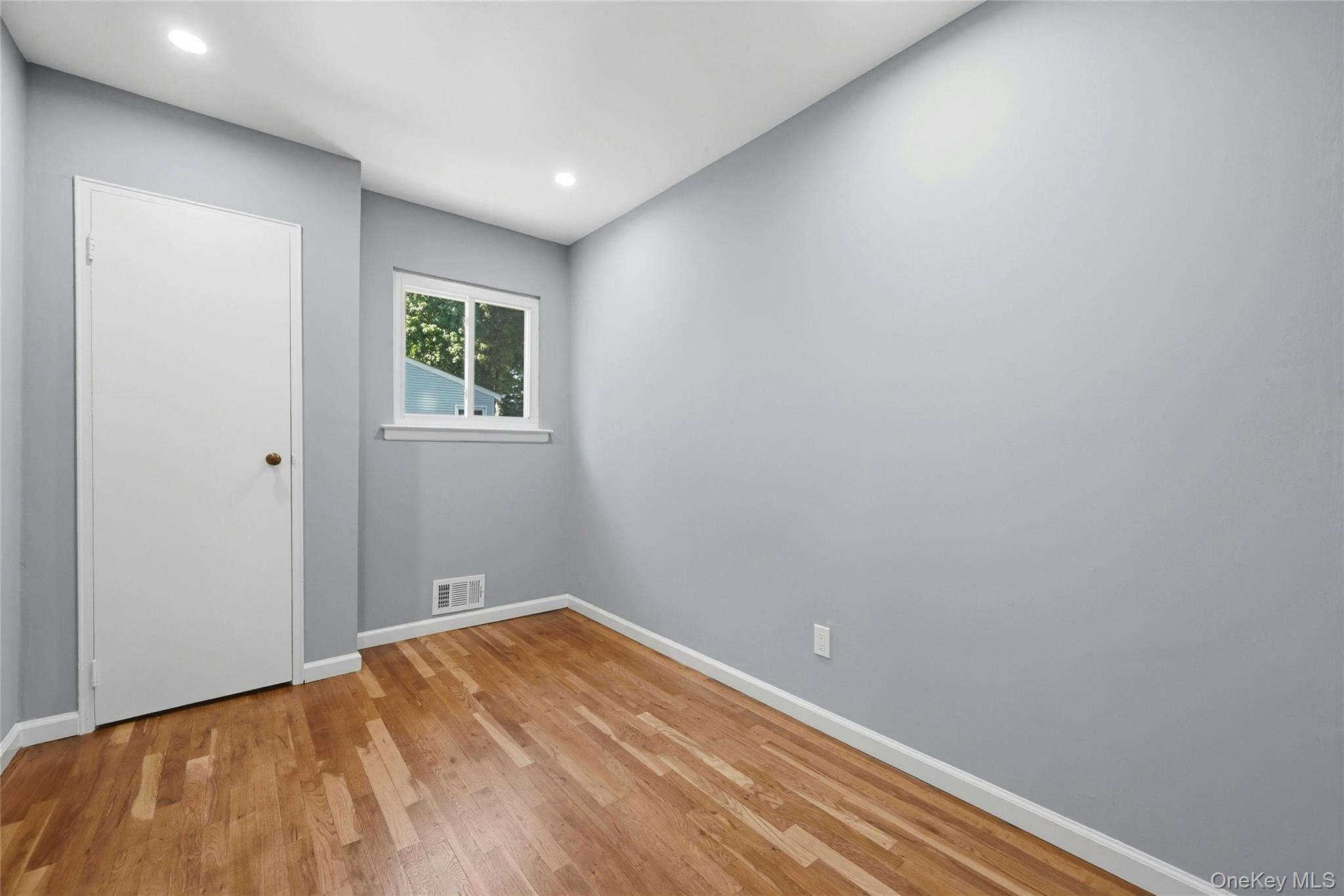 29 Henry Avenue Property Photo 14