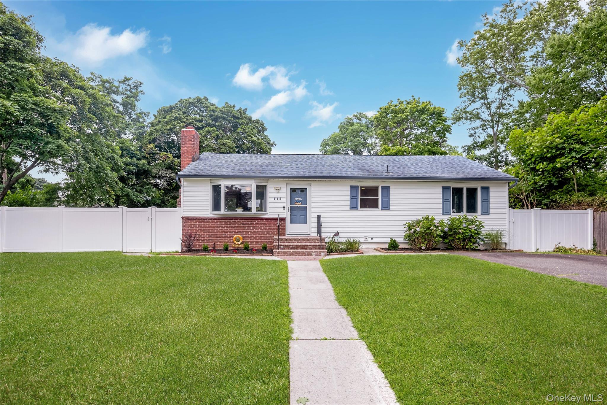 522 Amsterdam Avenue Property Photo 1