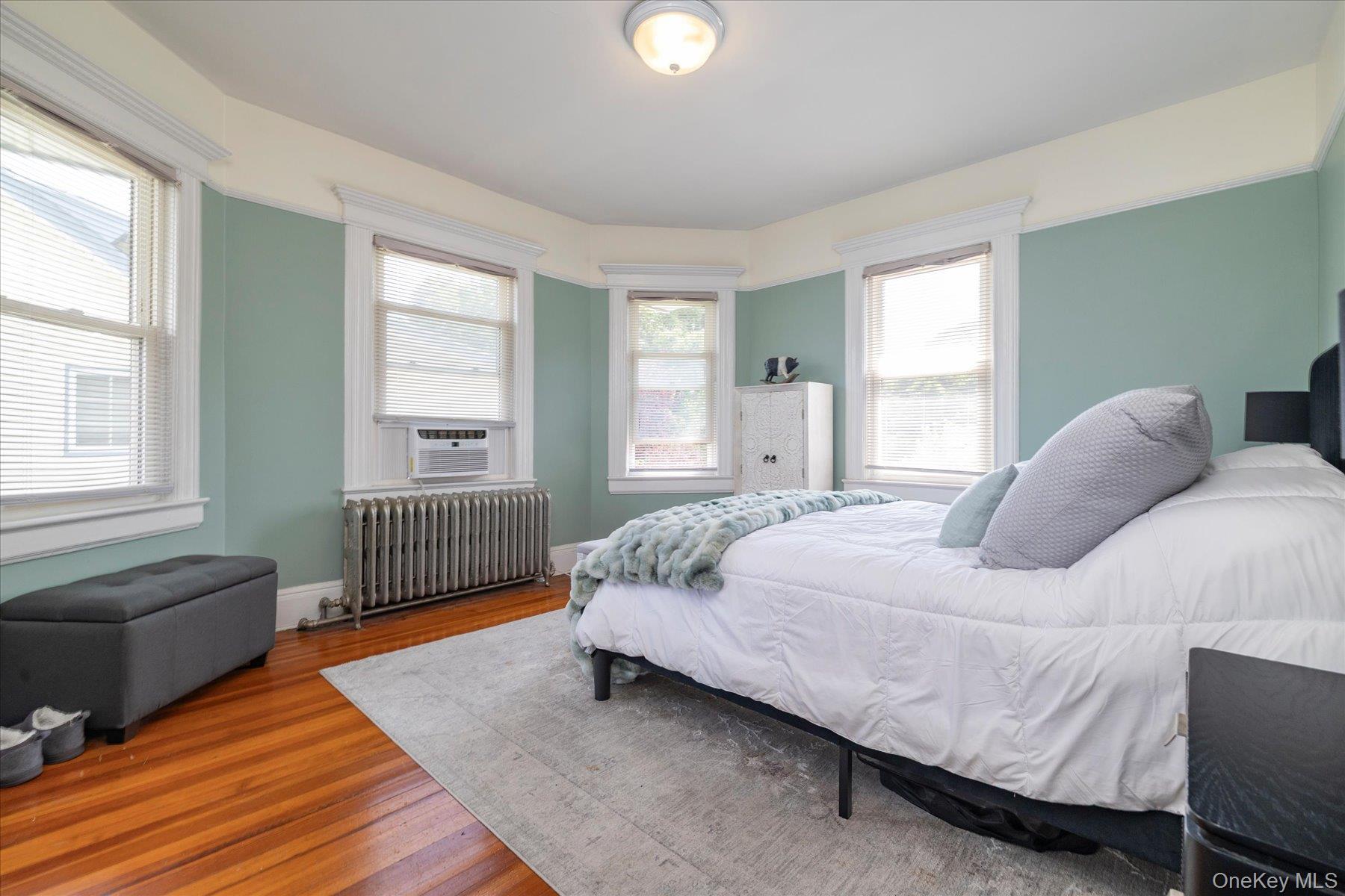 86 Woods Avenue Property Photo 9