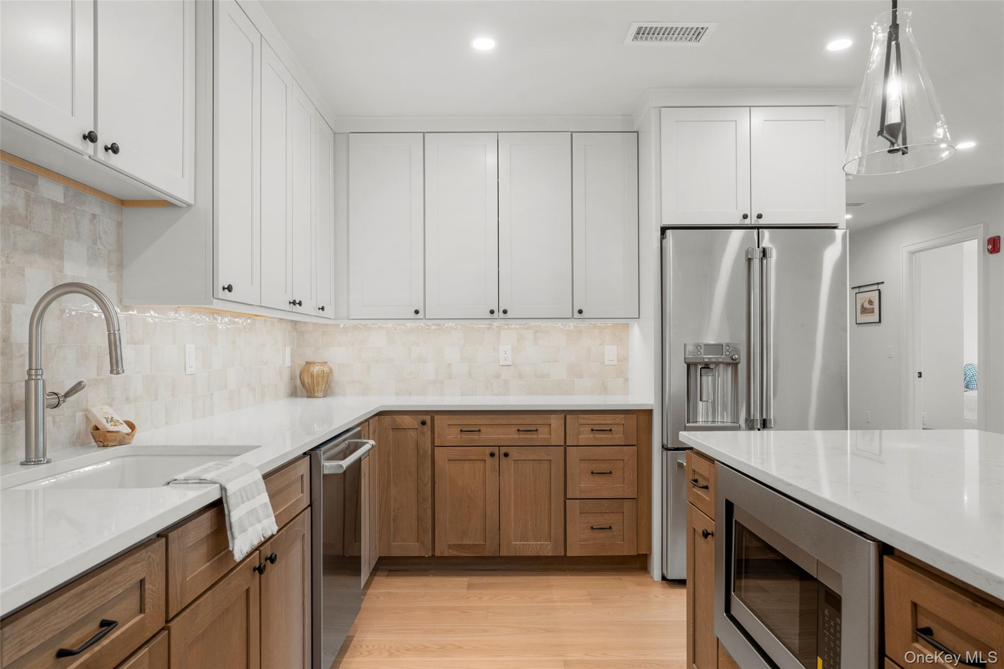 25 S Riverside Avenue 305 Property Photo 12