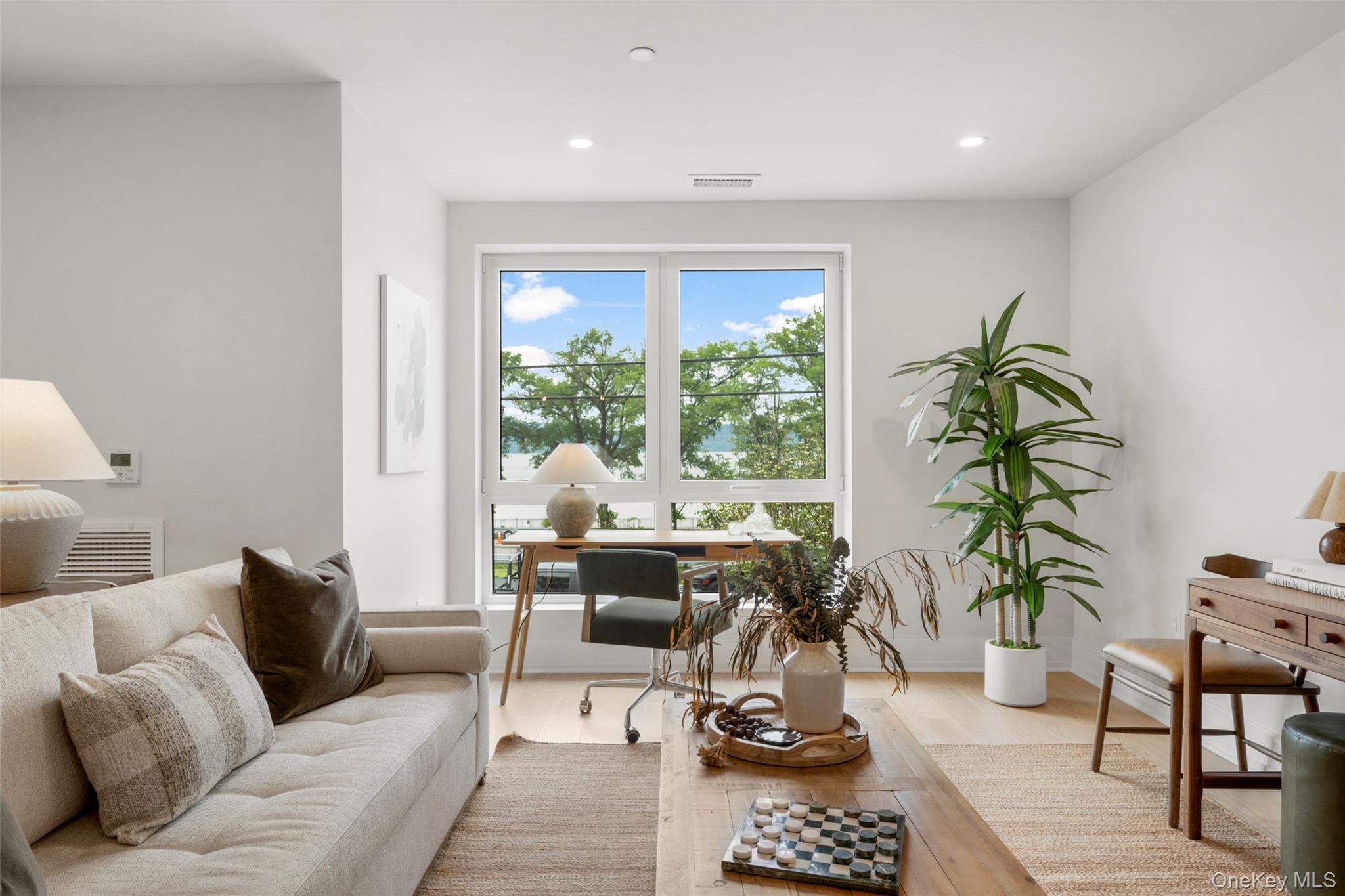 25 S Riverside Avenue 305 Property Photo 15