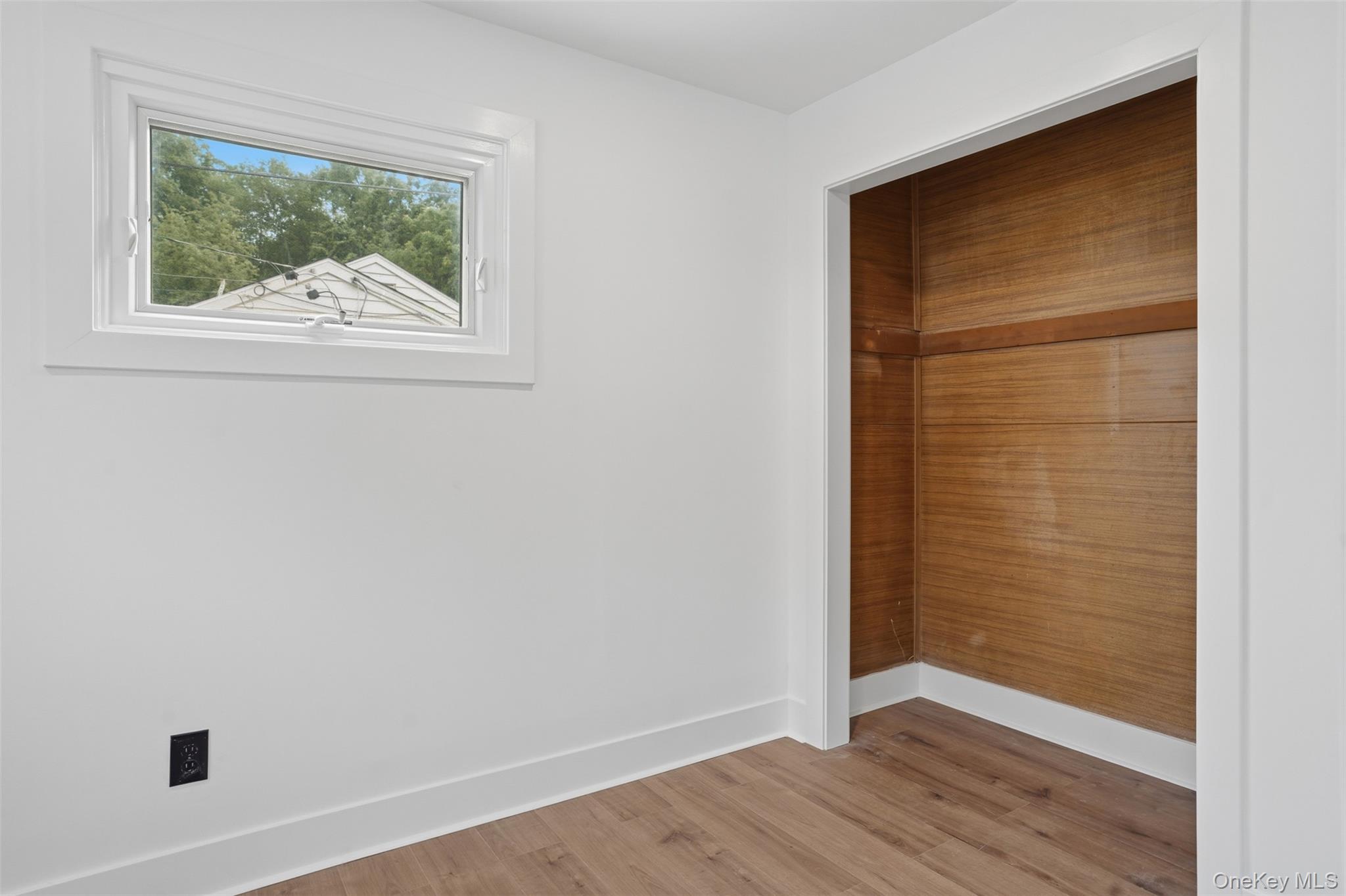 103 W Willow Street Property Photo 14