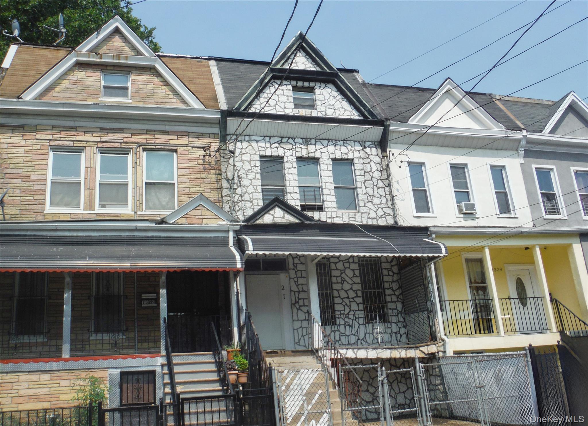 1327 Clay Avenue Property Photo 1