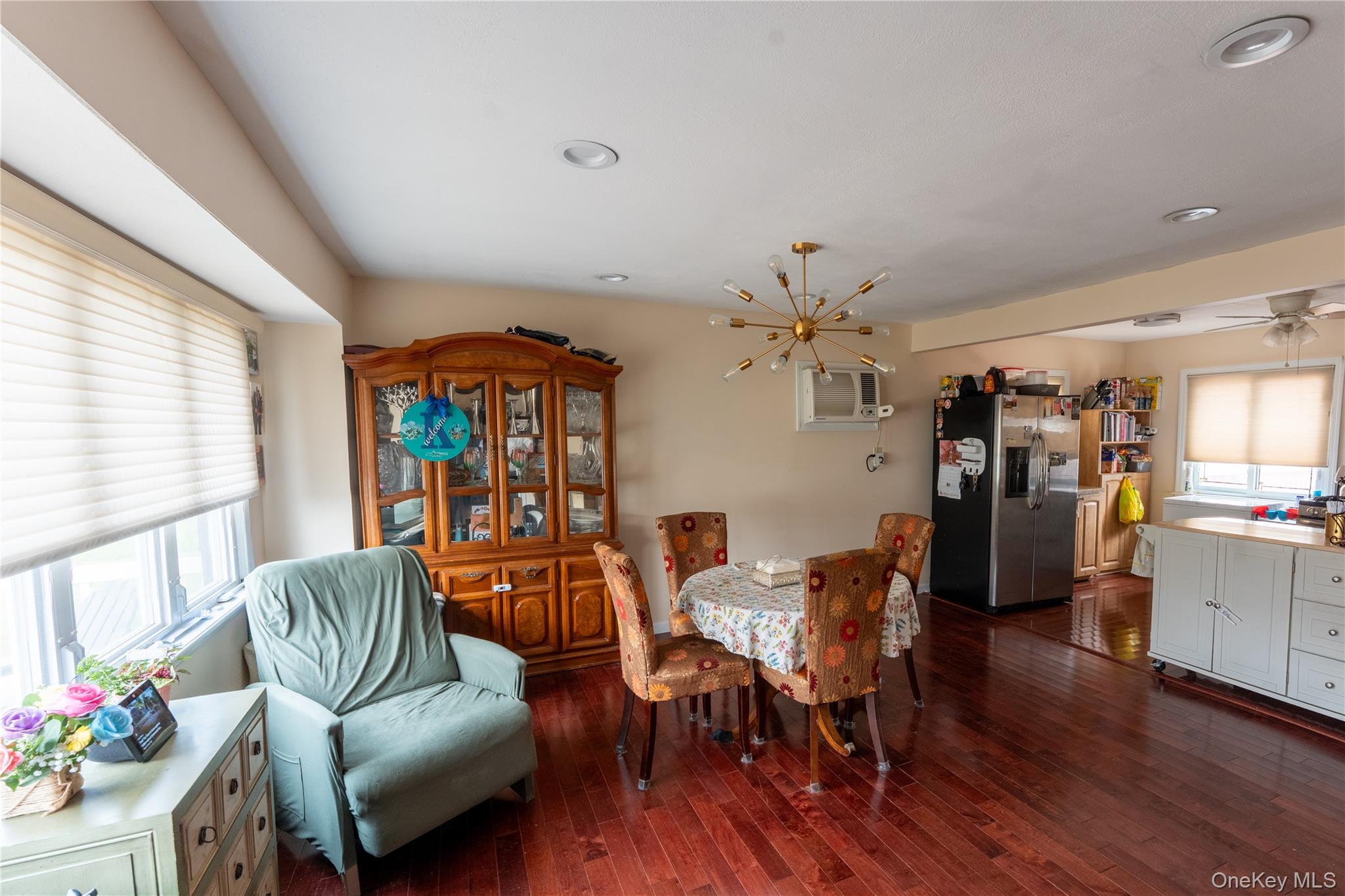 81 Montgomery Avenue Property Photo 8