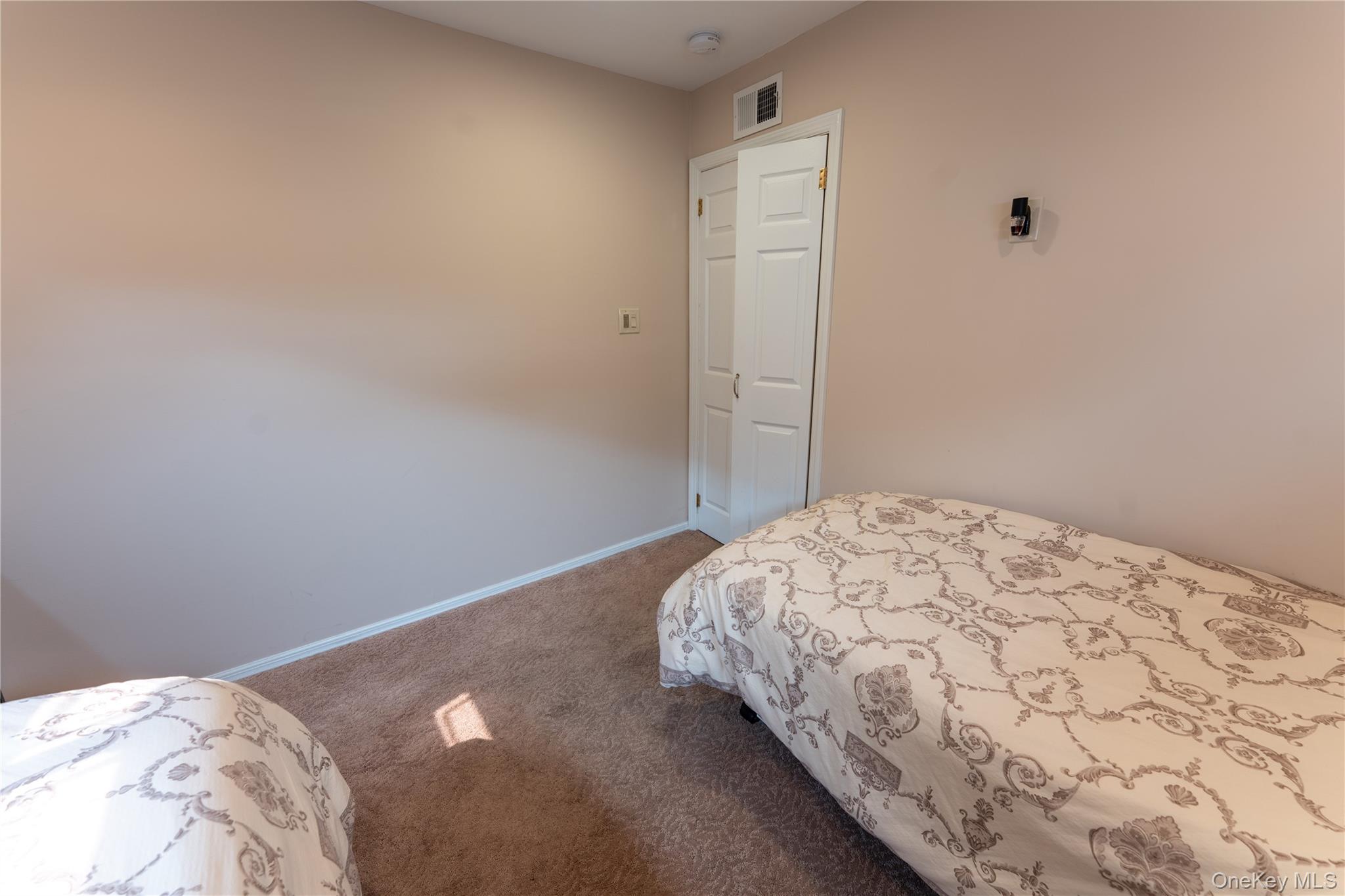81 Montgomery Avenue Property Photo 17