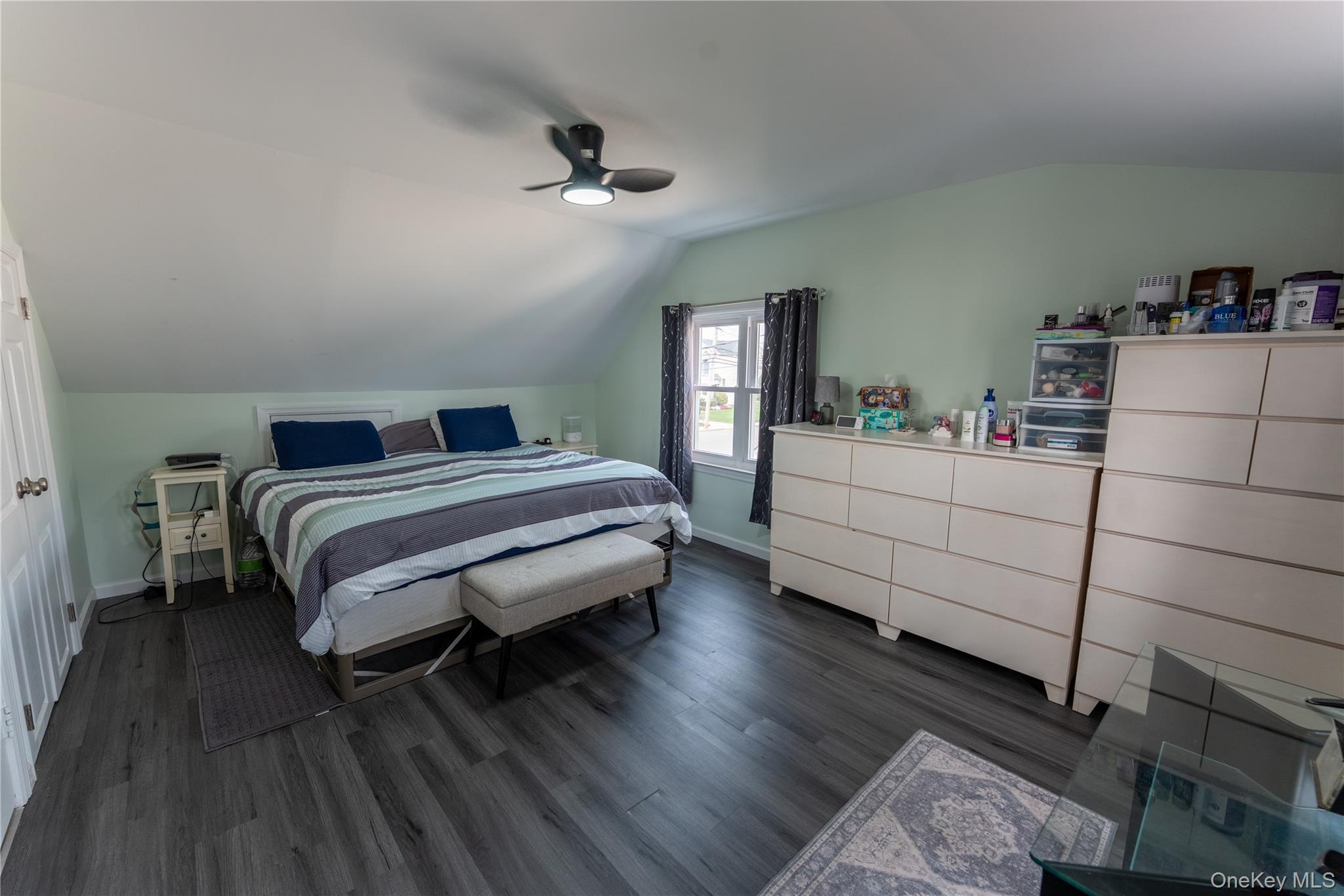 81 Montgomery Avenue Property Photo 23