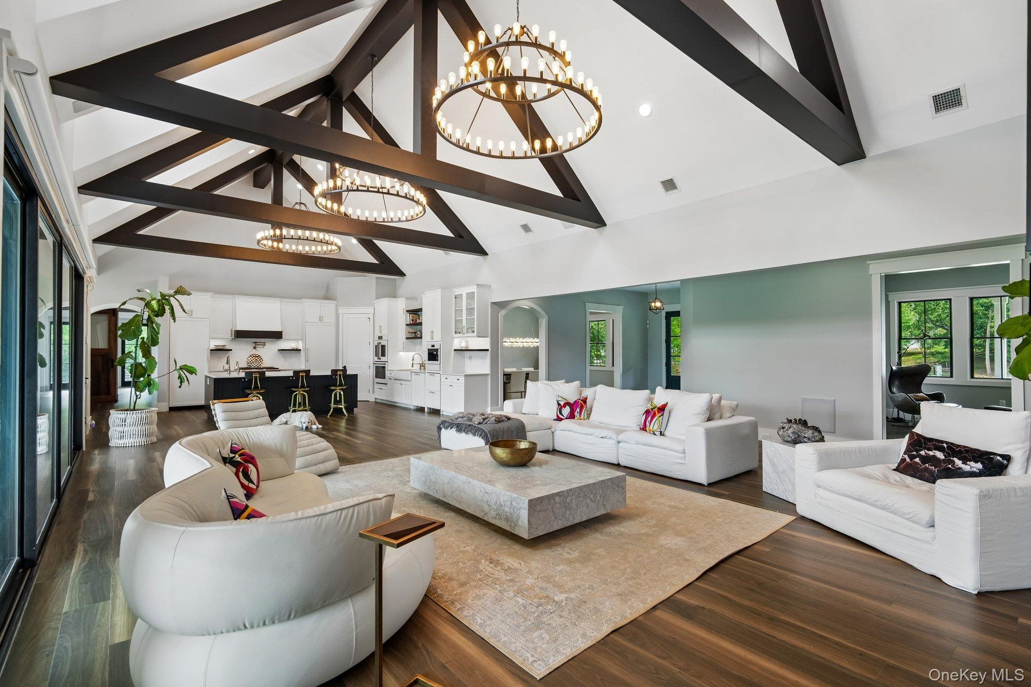 7 Homelands Drive Property Photo 8