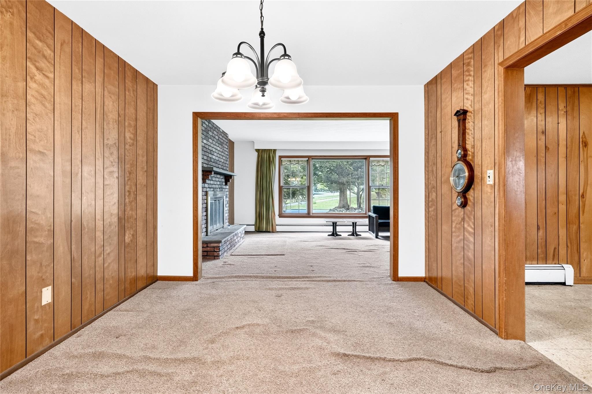 2 Laura Lane Property Photo 15