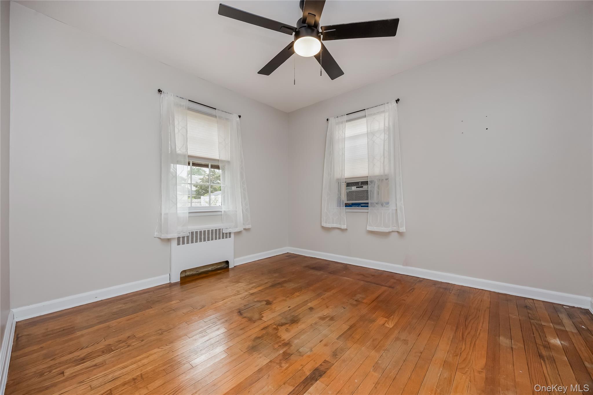 285 Starke Avenue Property Photo 12