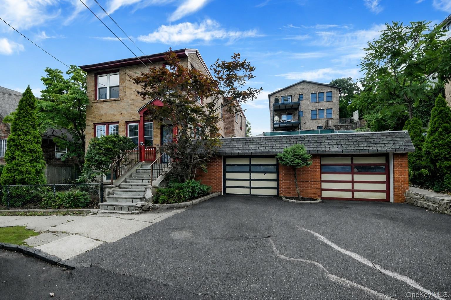1089 Mile Square Road Property Photo 1