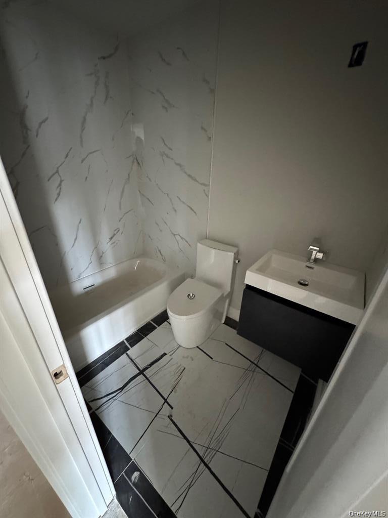 65 W 2nd Street 5 Property Photo 7