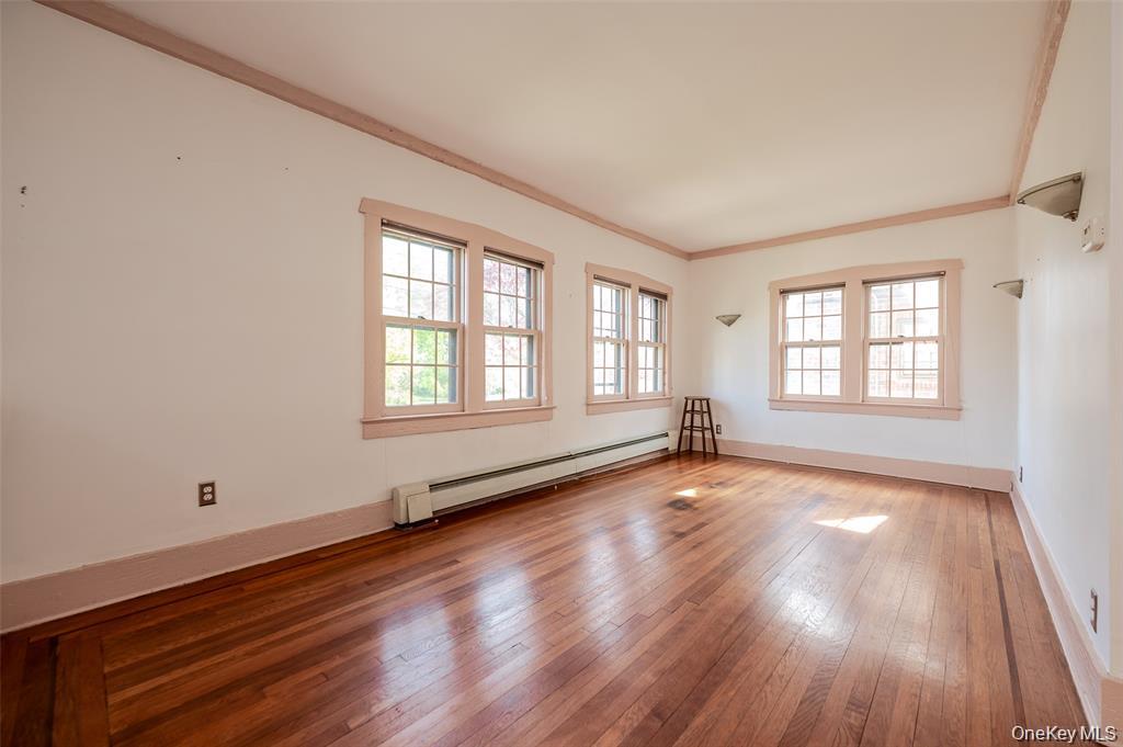 32 E Atlantic Avenue Property Photo 6