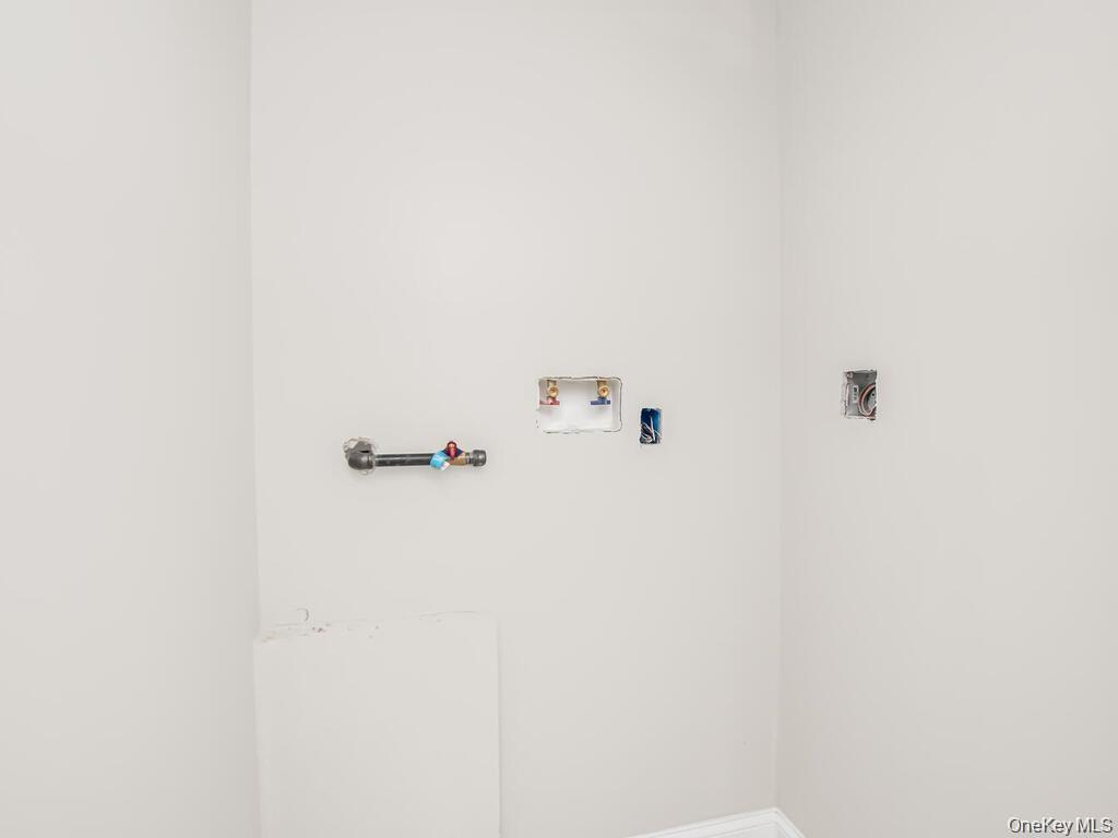 65 W 2nd Street 8 Property Photo 5