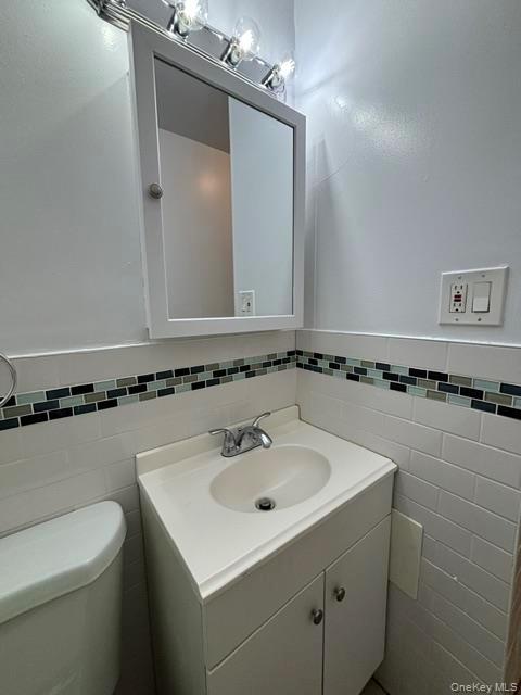44 Oakwood Road 1e Property Photo 4