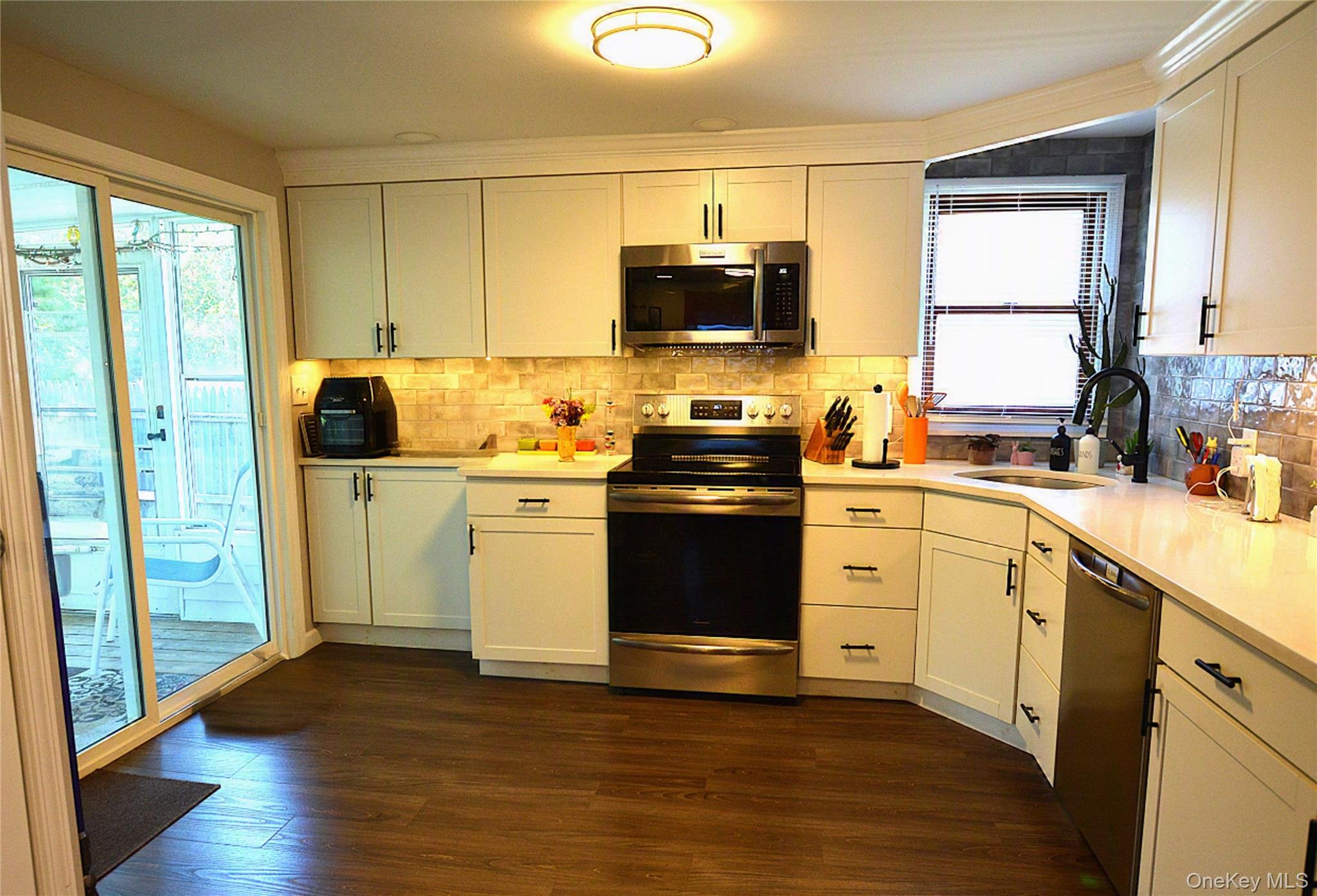105 W Village Circle 105 Property Photo 7