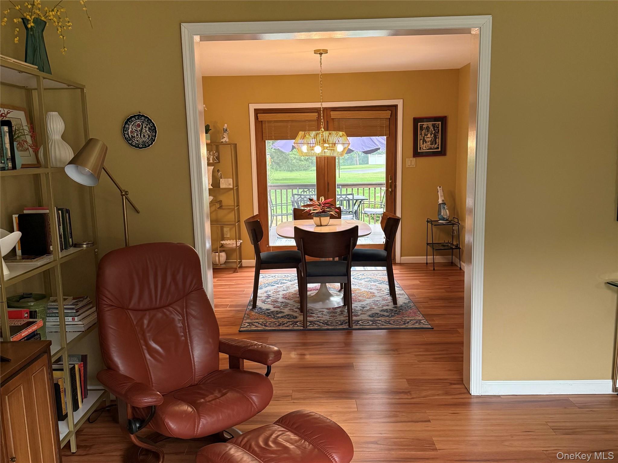 40 Simmons Lane Property Photo 5