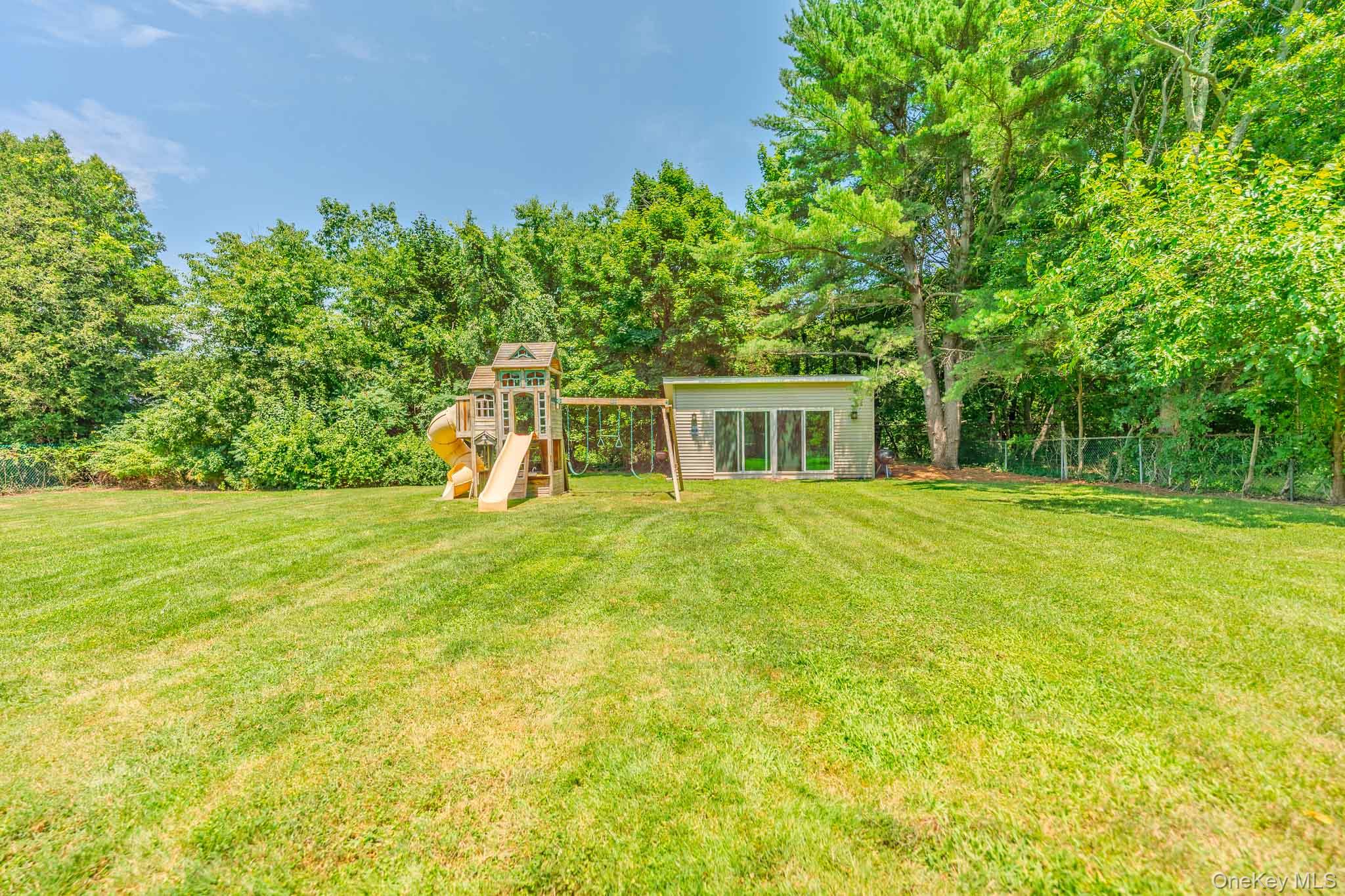 337 Burr Road Property Photo 25