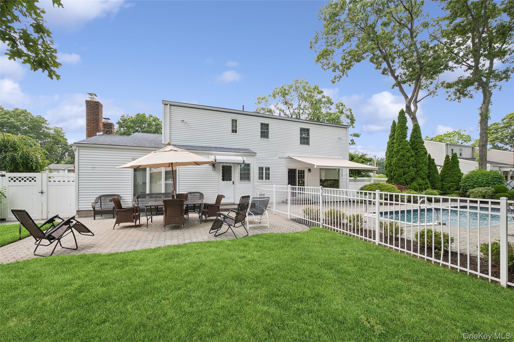 63 Woodview Lane Property Photo 2