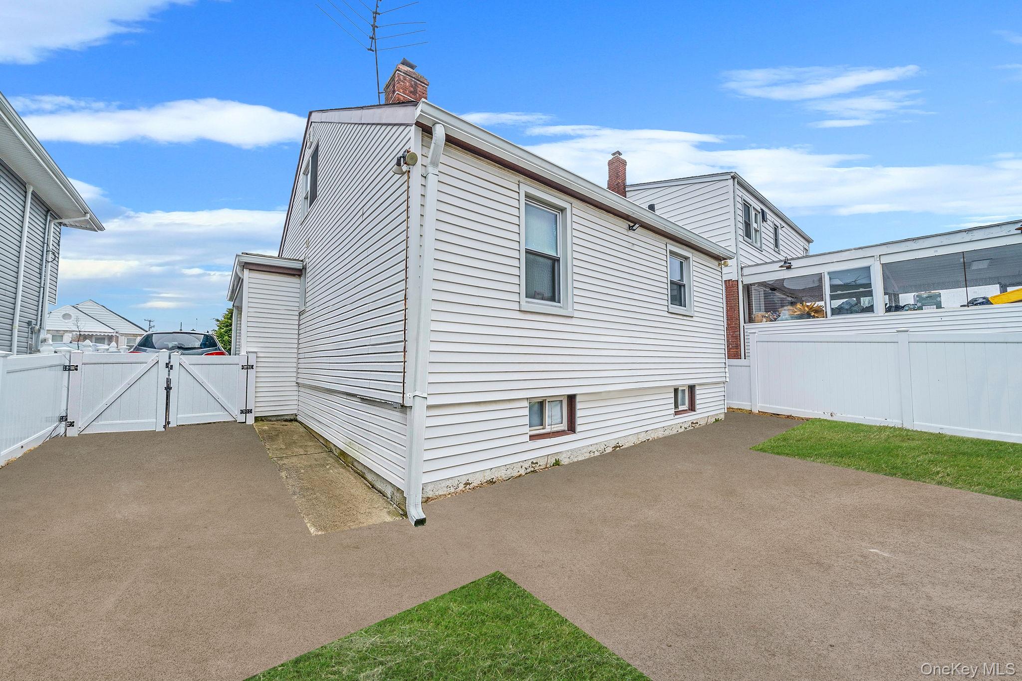 12 Edna Court Property Photo 19