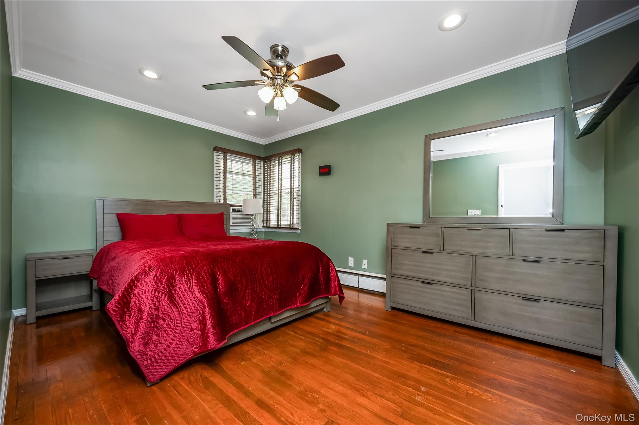 391 Bellmore Road Property Photo 7