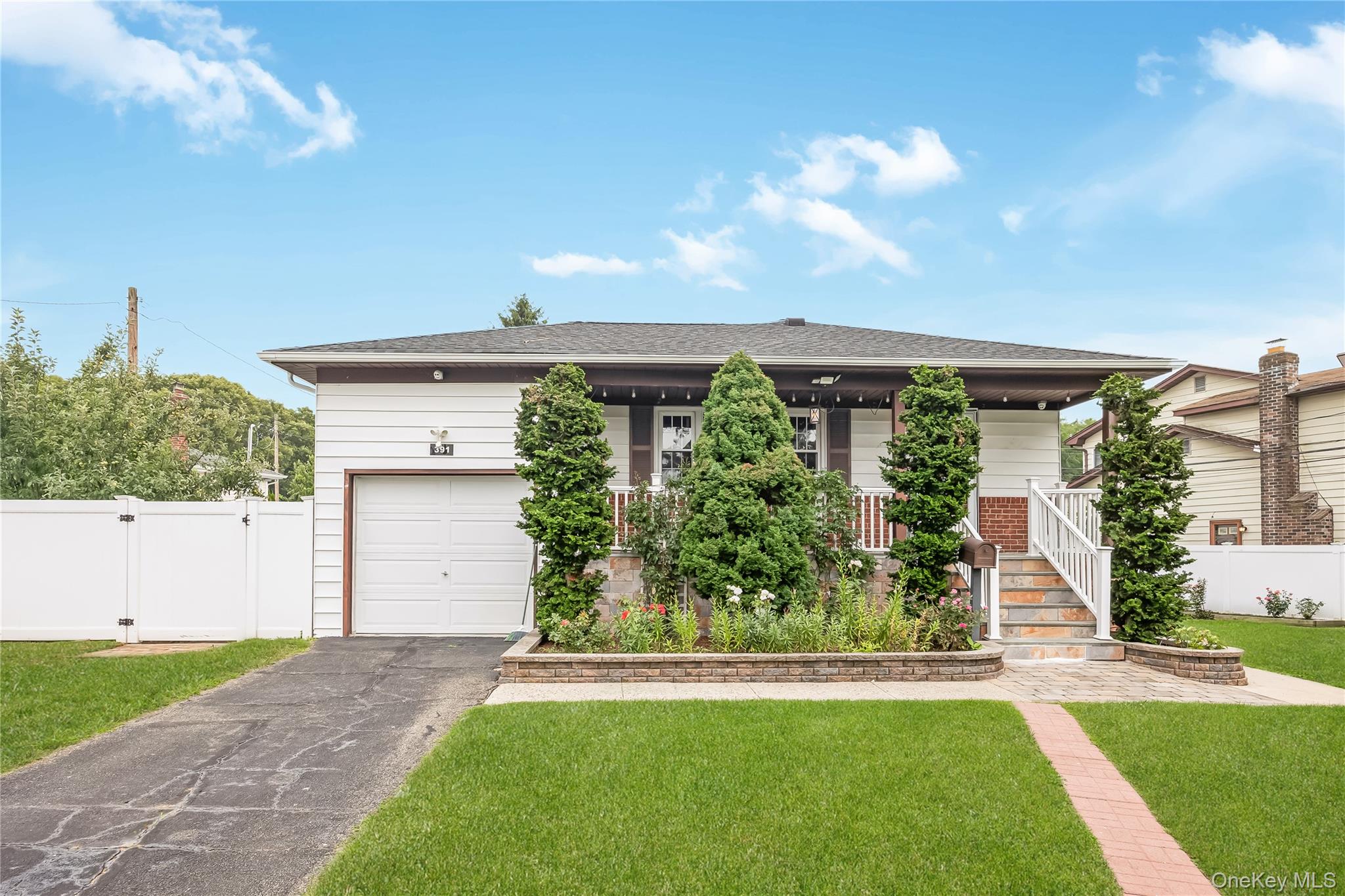 391 Bellmore Road Property Photo 13