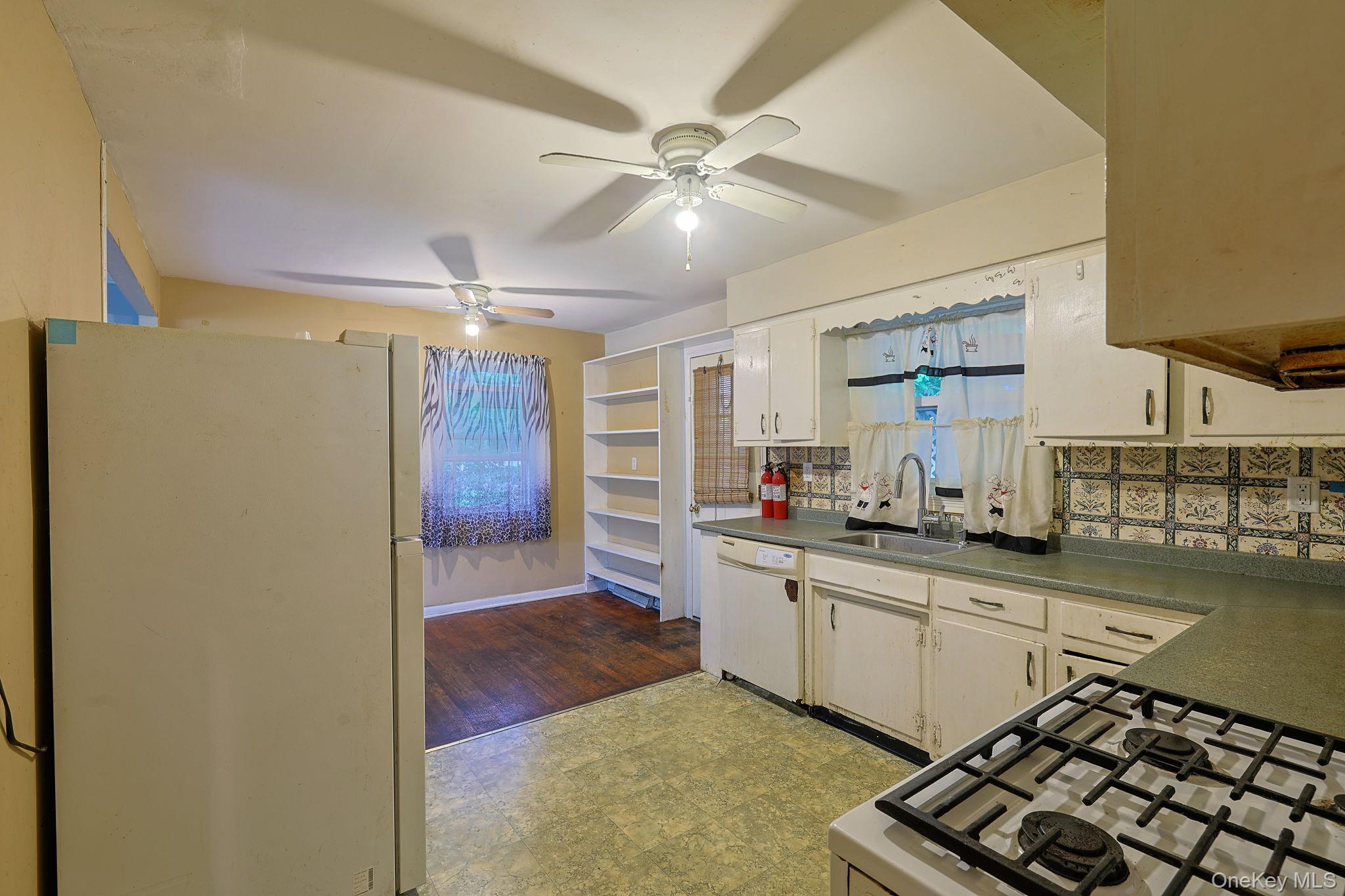26 Willow Place Property Photo 8