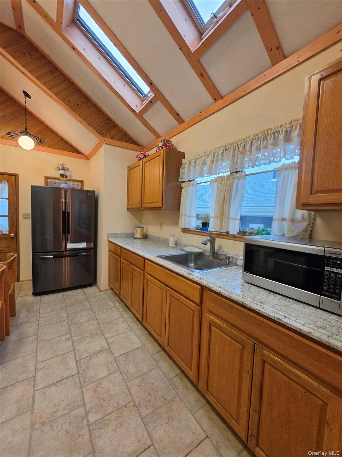 158-13 102nd Street Property Photo 5