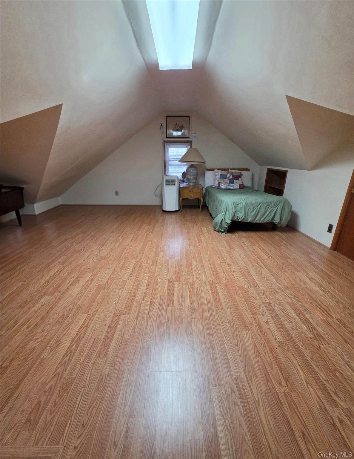 158-13 102nd Street Property Photo 8