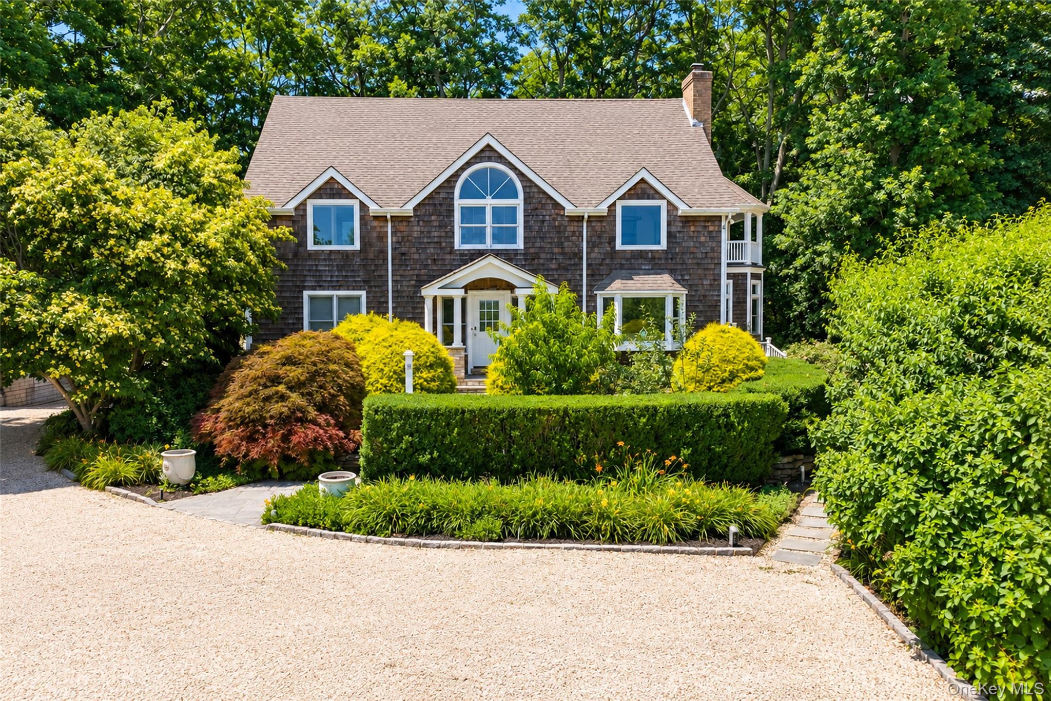 652 Noyack Path Property Photo 41
