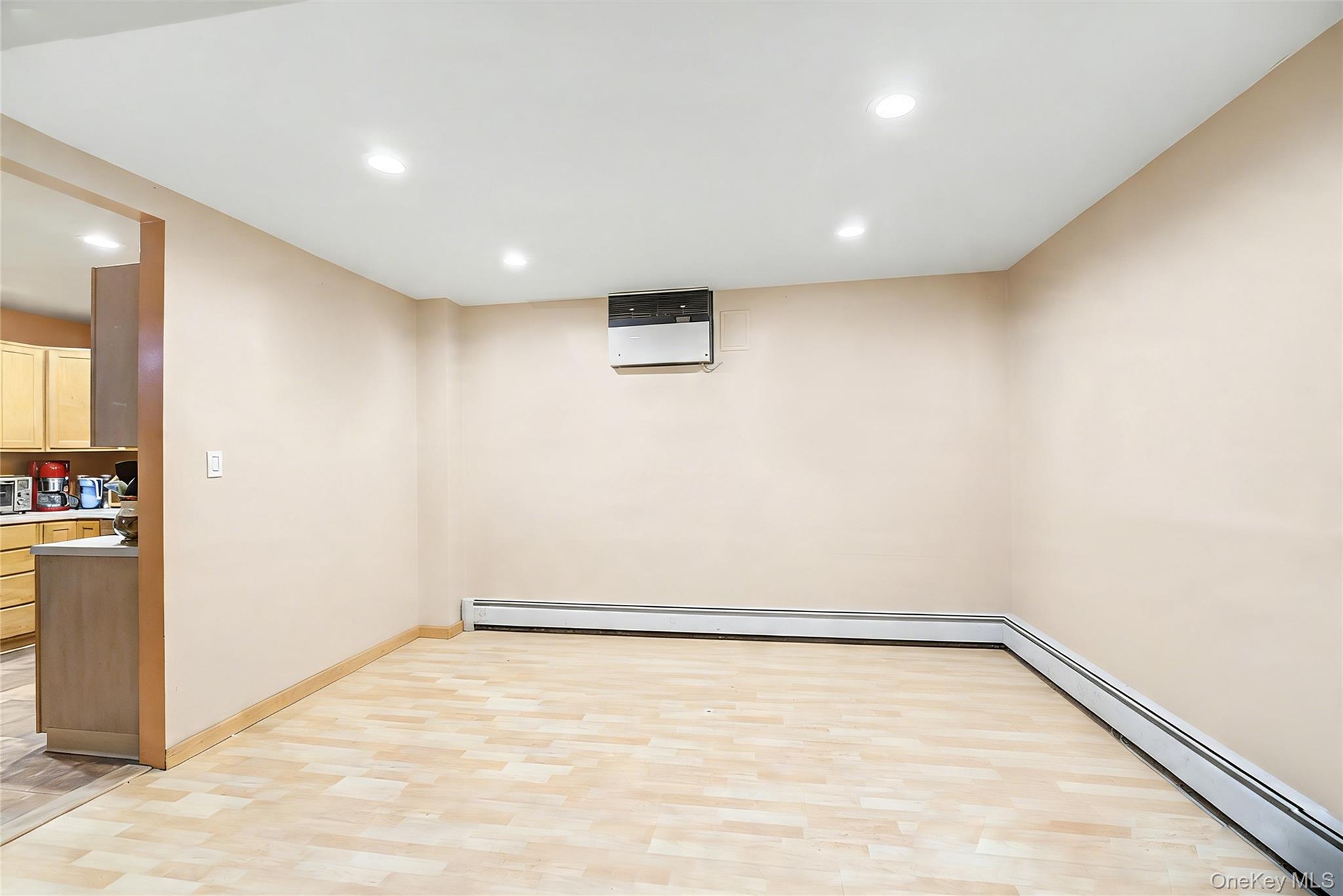 6628 52nd Drive Property Photo 7