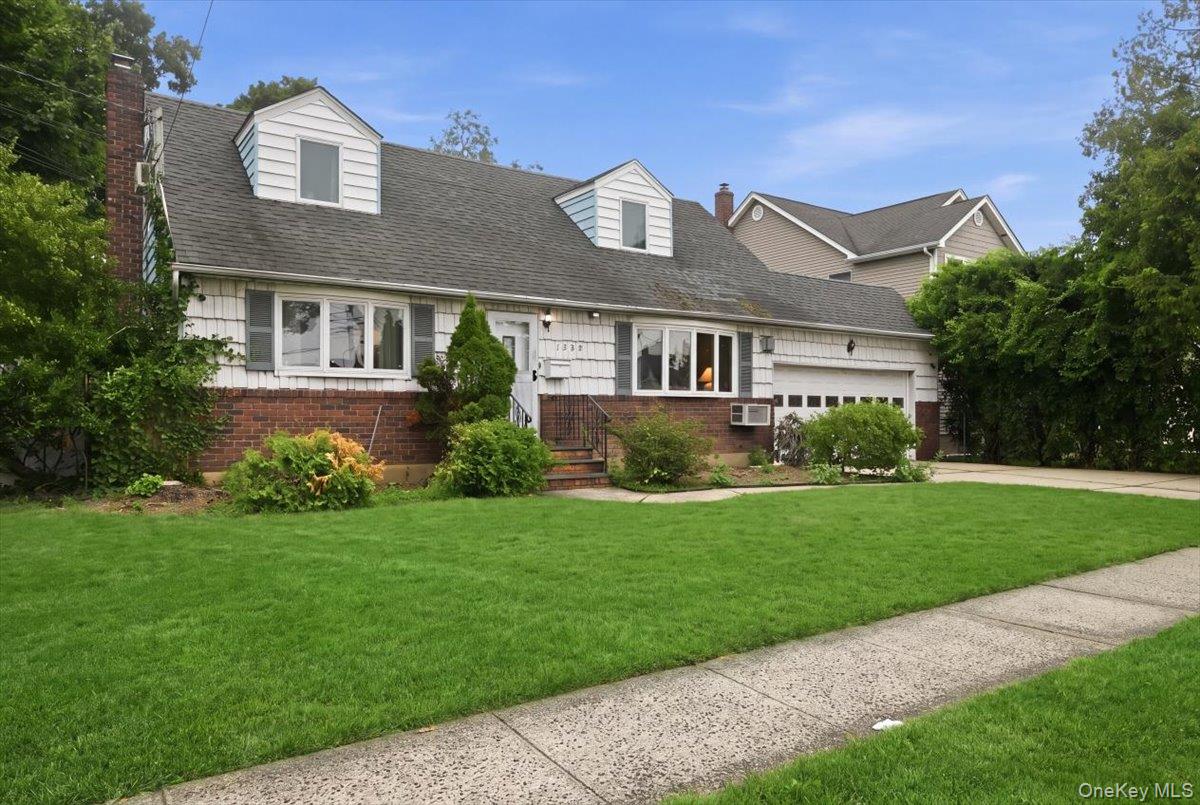 1935 Lenox Avenue Property Photo 1