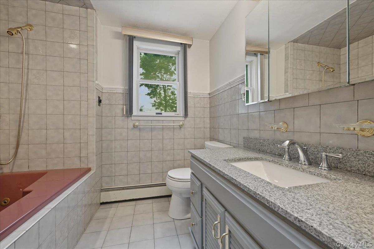 1935 Lenox Avenue Property Photo 21
