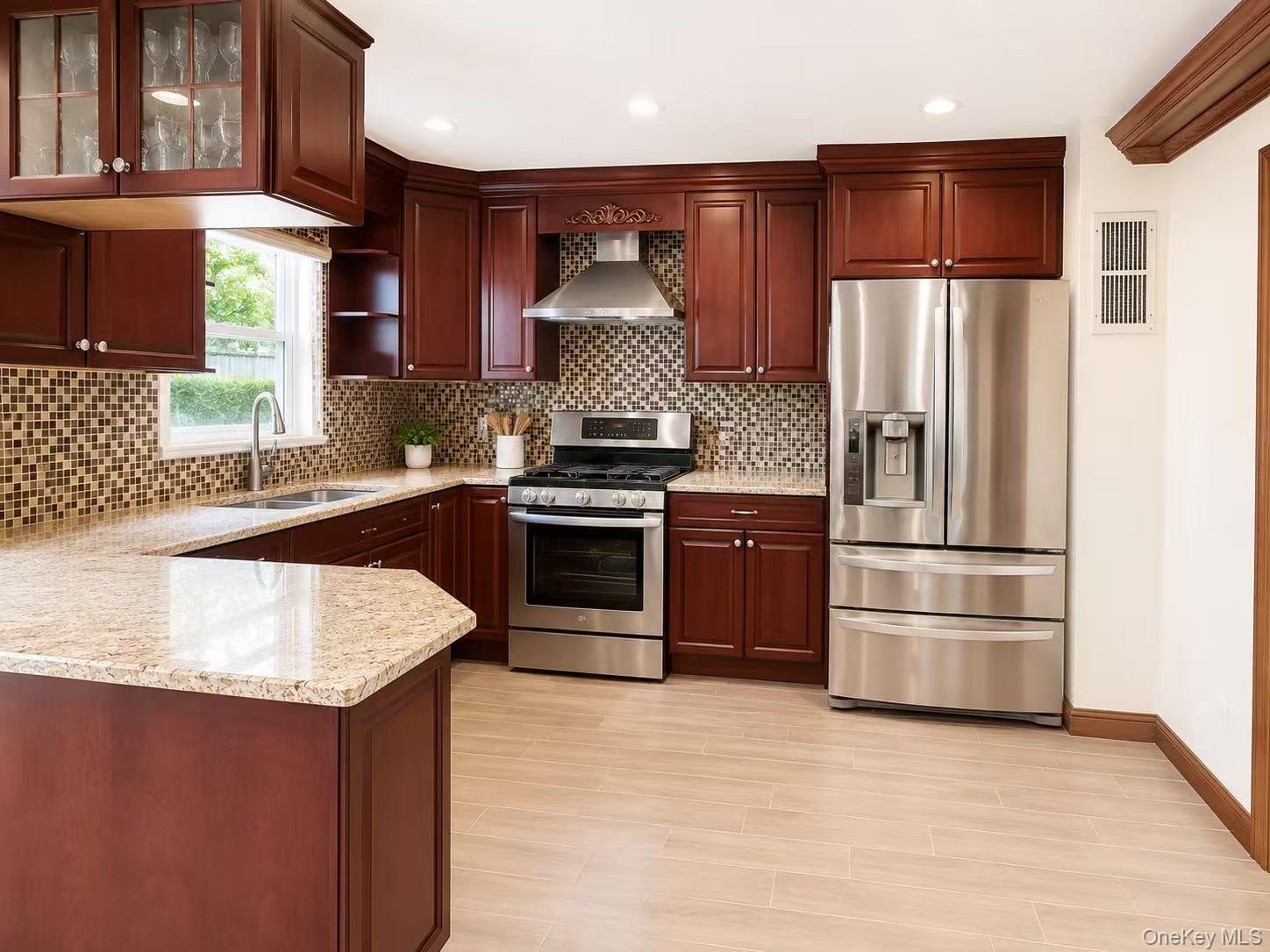 6337 Douglaston Parkway 37 Property Photo 2