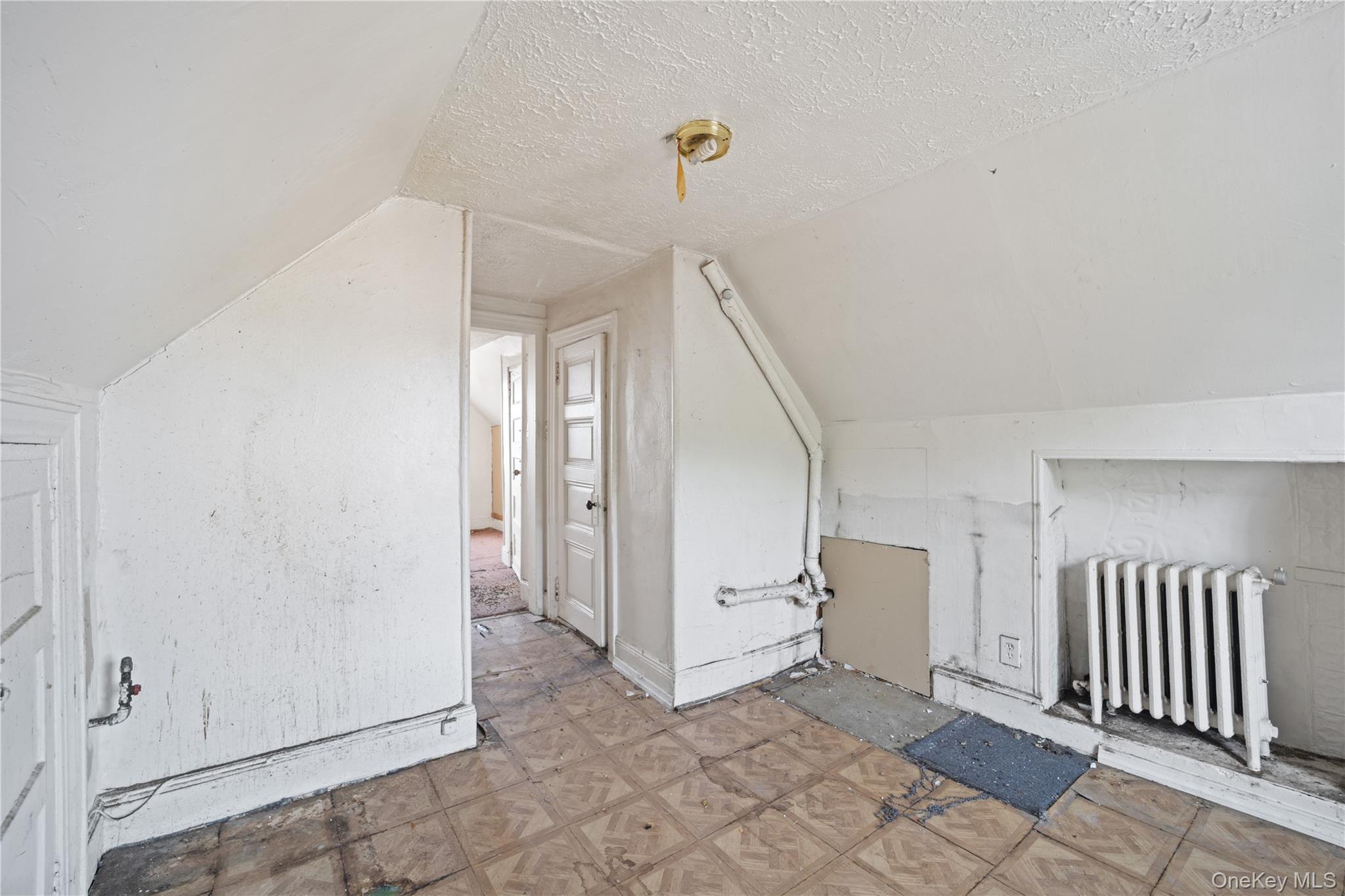 763 E 217th Street Property Photo 21