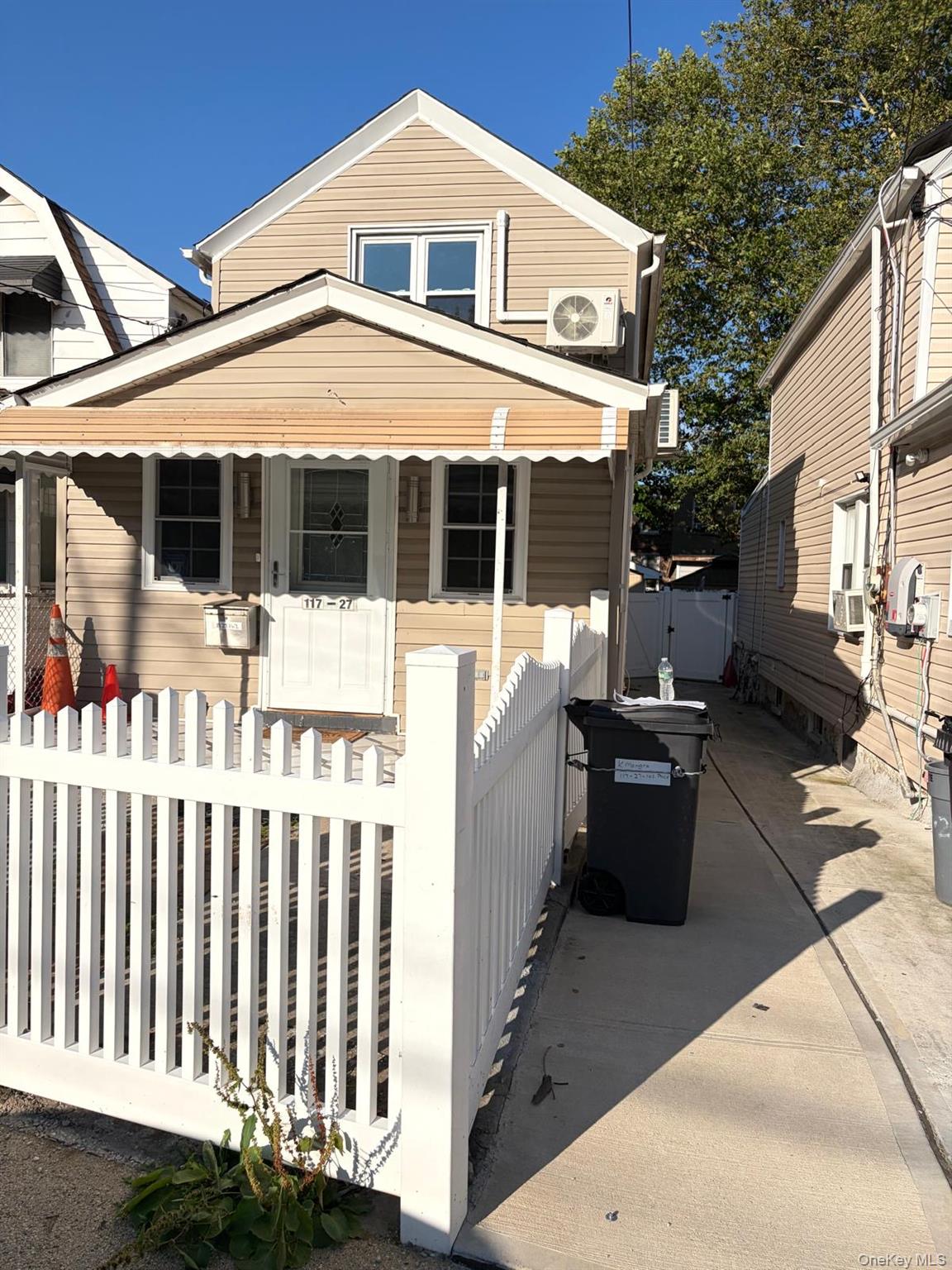 11727 142nd Place Property Photo 1