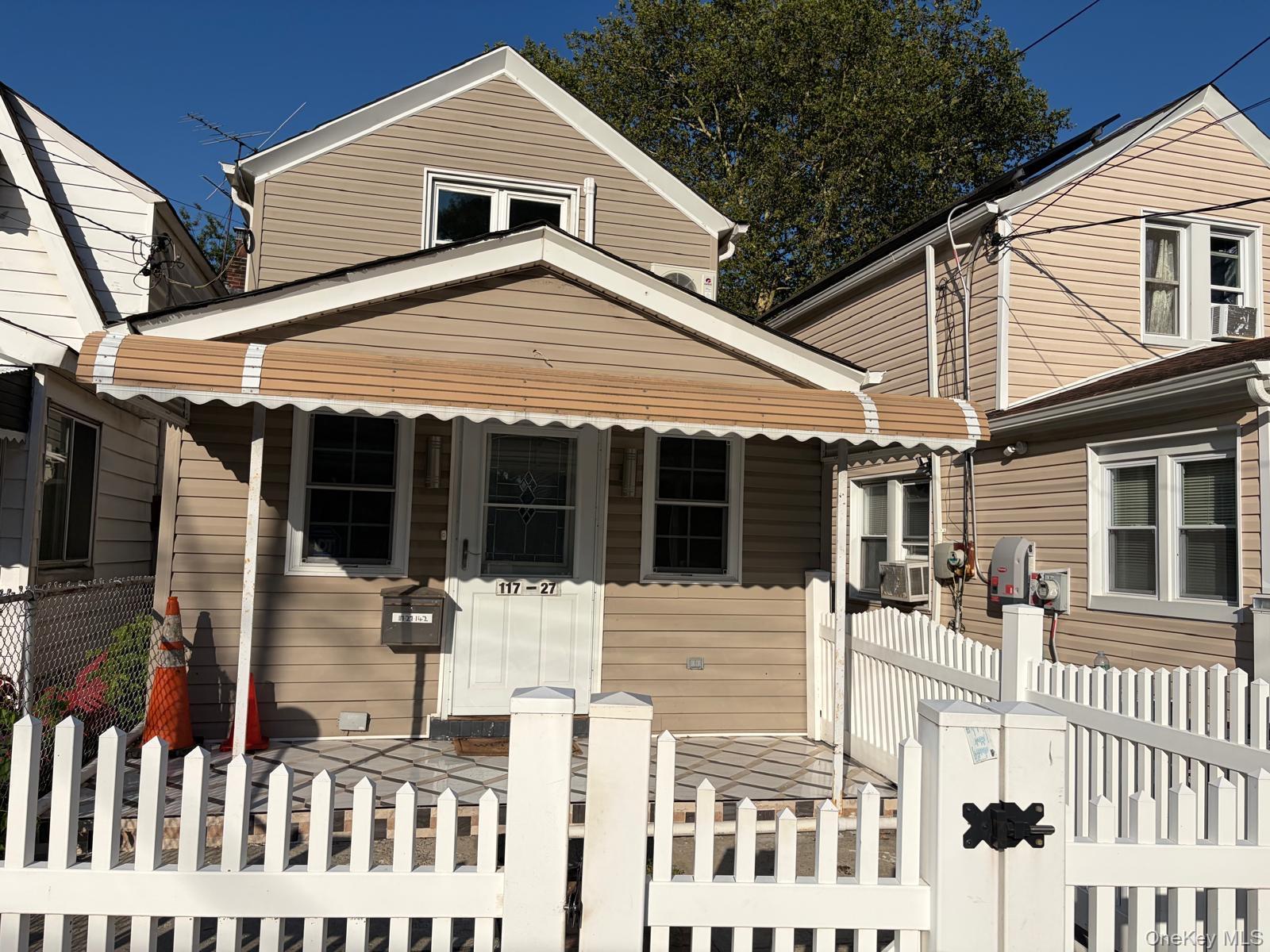 11727 142nd Place Property Photo 3