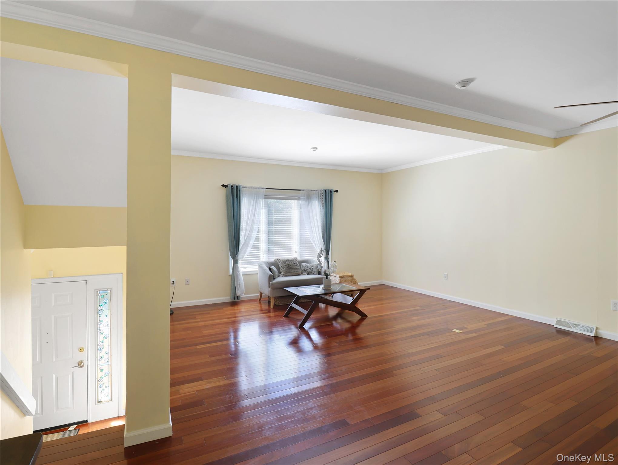 53 Leif Boulevard Property Photo 6