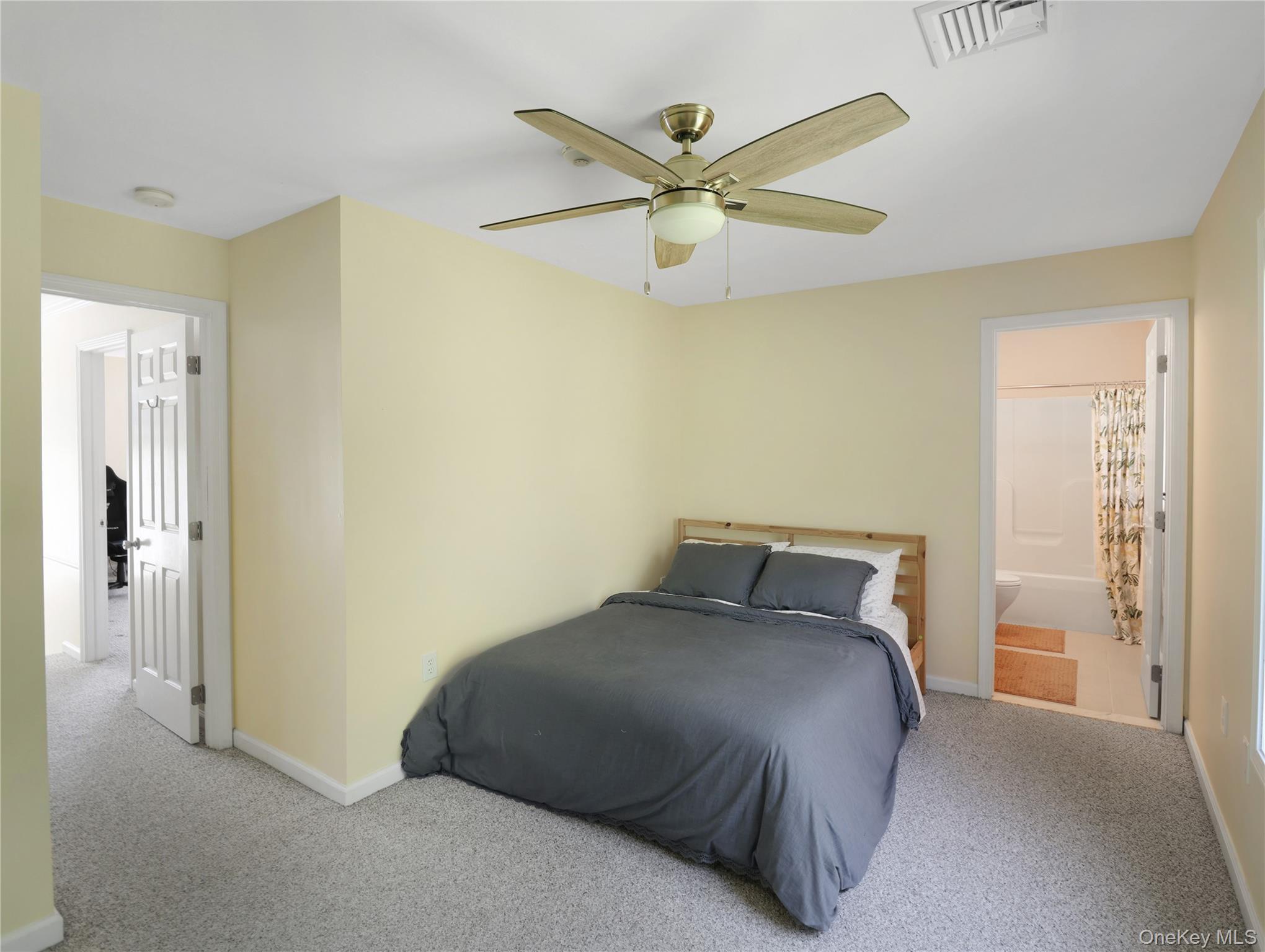 53 Leif Boulevard Property Photo 24