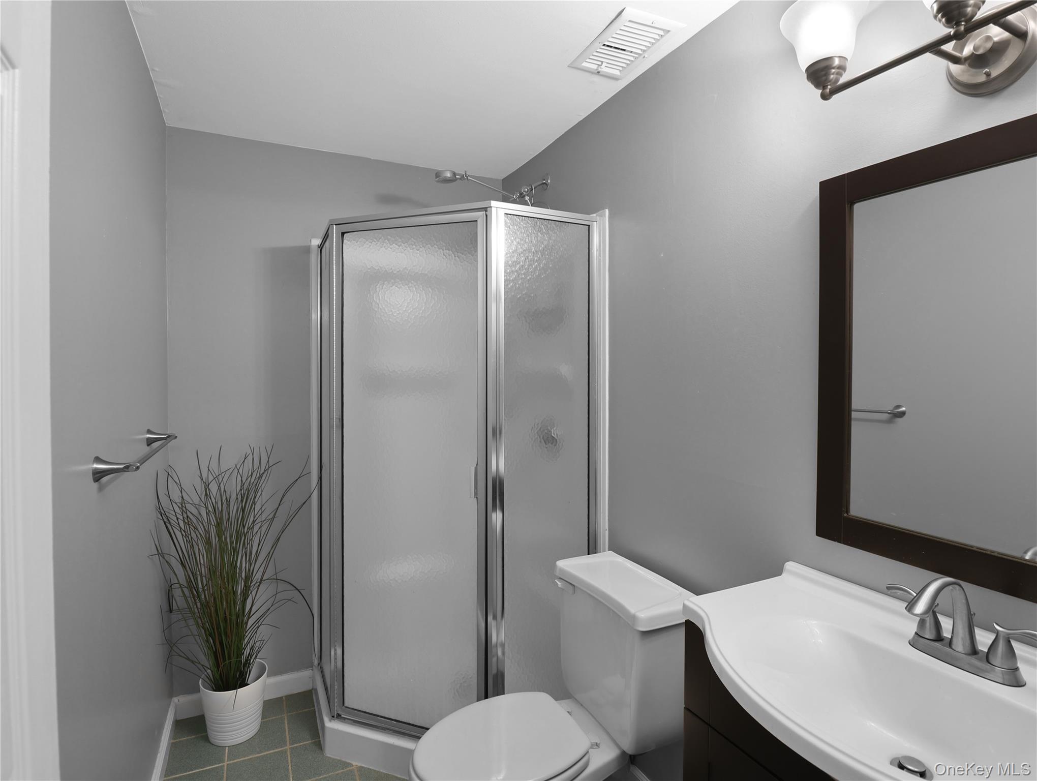 53 Leif Boulevard Property Photo 41