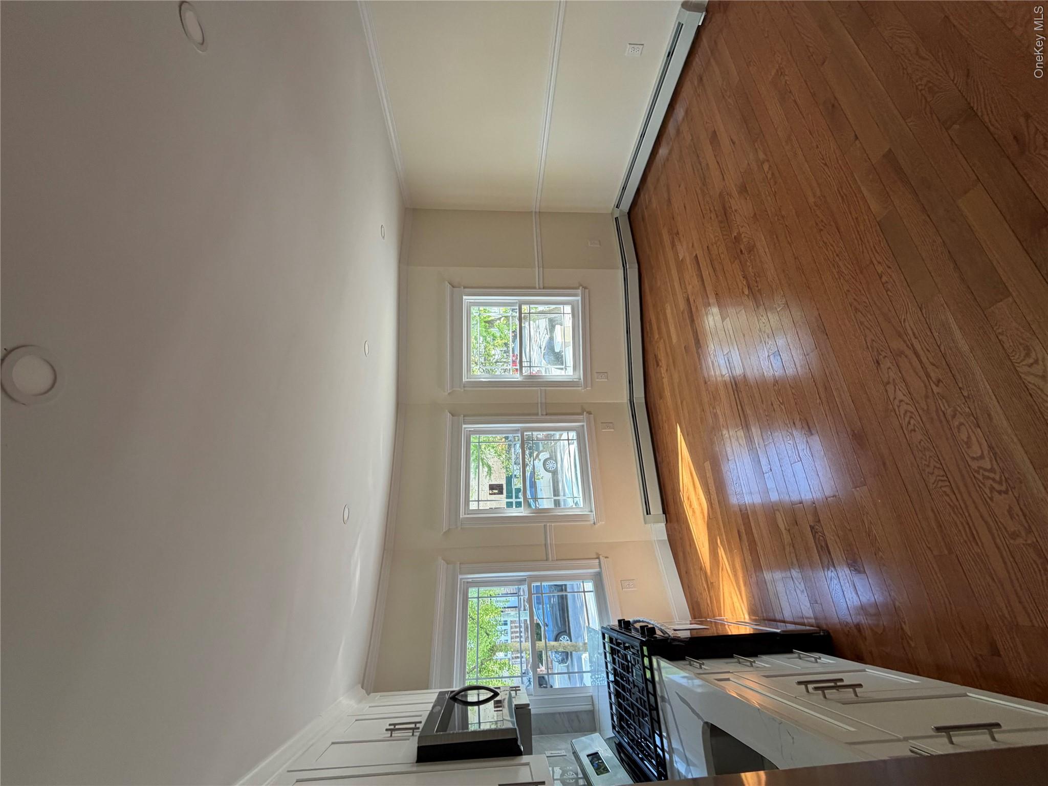11481 114th Street Property Photo 8