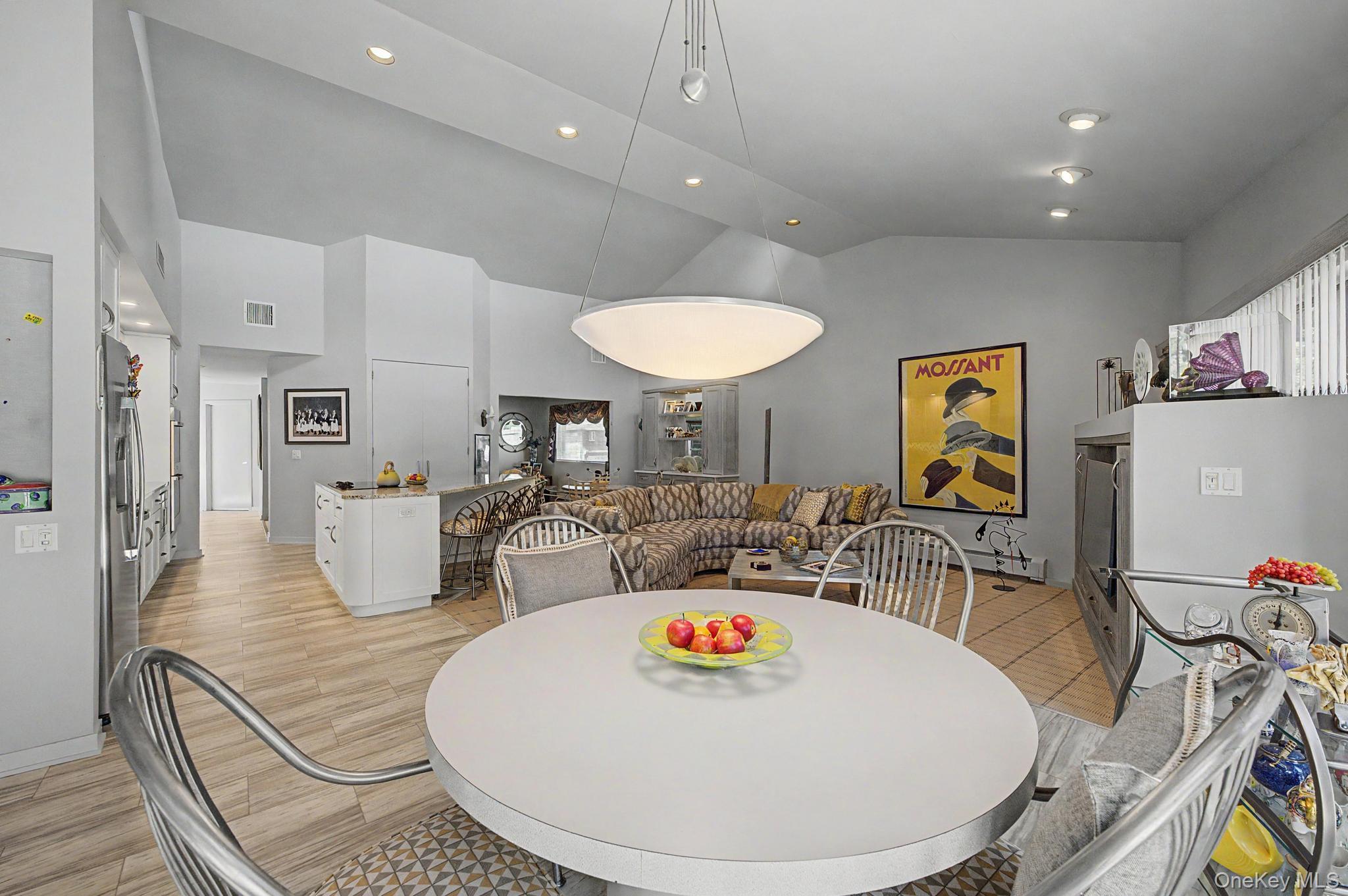 15 Pimlico Drive Property Photo 17